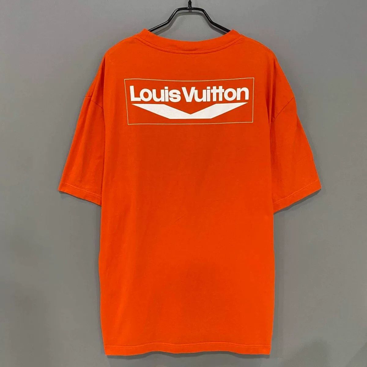 Louis Vuitton Louis Vuitton Orange Twisted Logo Short Sleeve Size US L / EU 52-54 / 3 - 6 Thumbnail