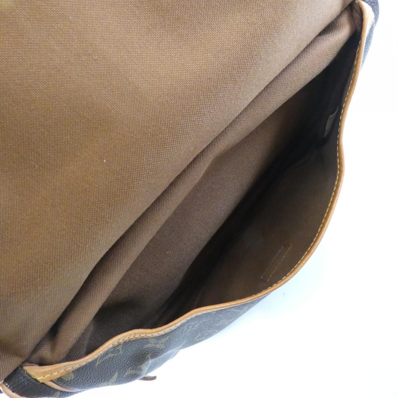 Louis Vuitton Louis Vuitton Louis Vuitton Saumur Monogram Shoulder Bag Textile Shoulder Bag M42256 DUTY FREE for USA Size ONE SIZE - 8 Thumbnail