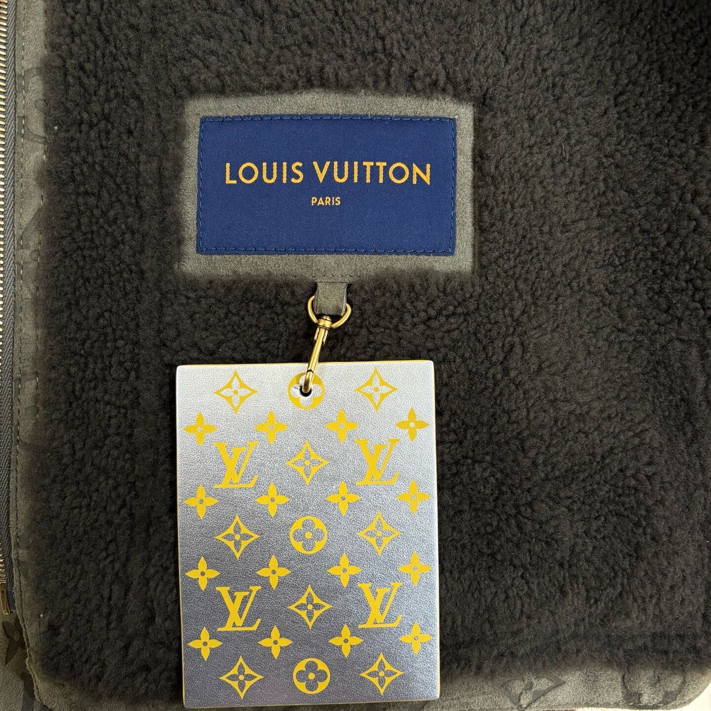 Louis Vuitton Louis Vuitton Monogram Shearling Coat Size US L / EU 52-54 / 3 - 3 Thumbnail