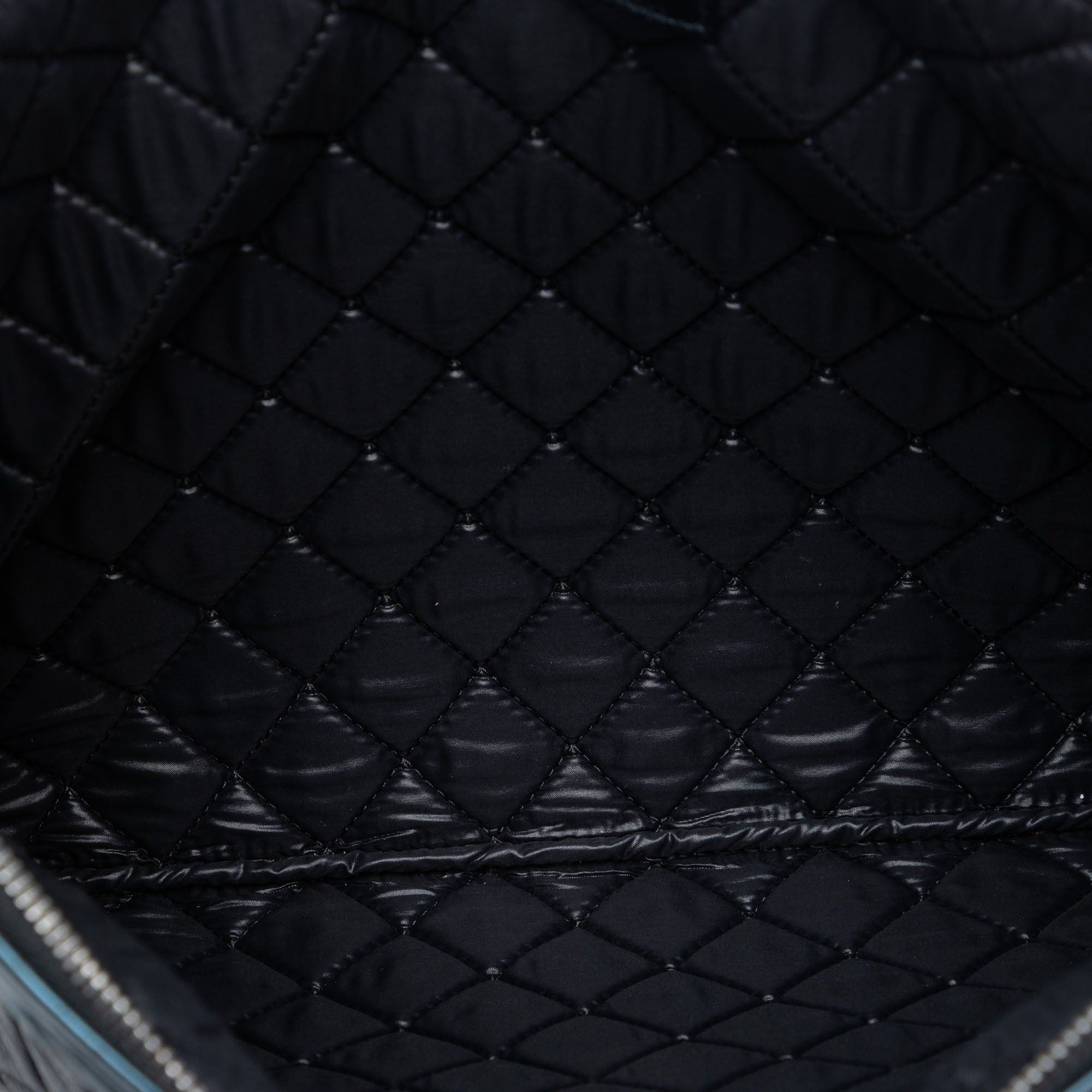 Chanel Large Quilted Metallic Lambskin Boy O Case Clutch Size ONE SIZE - 4 Thumbnail