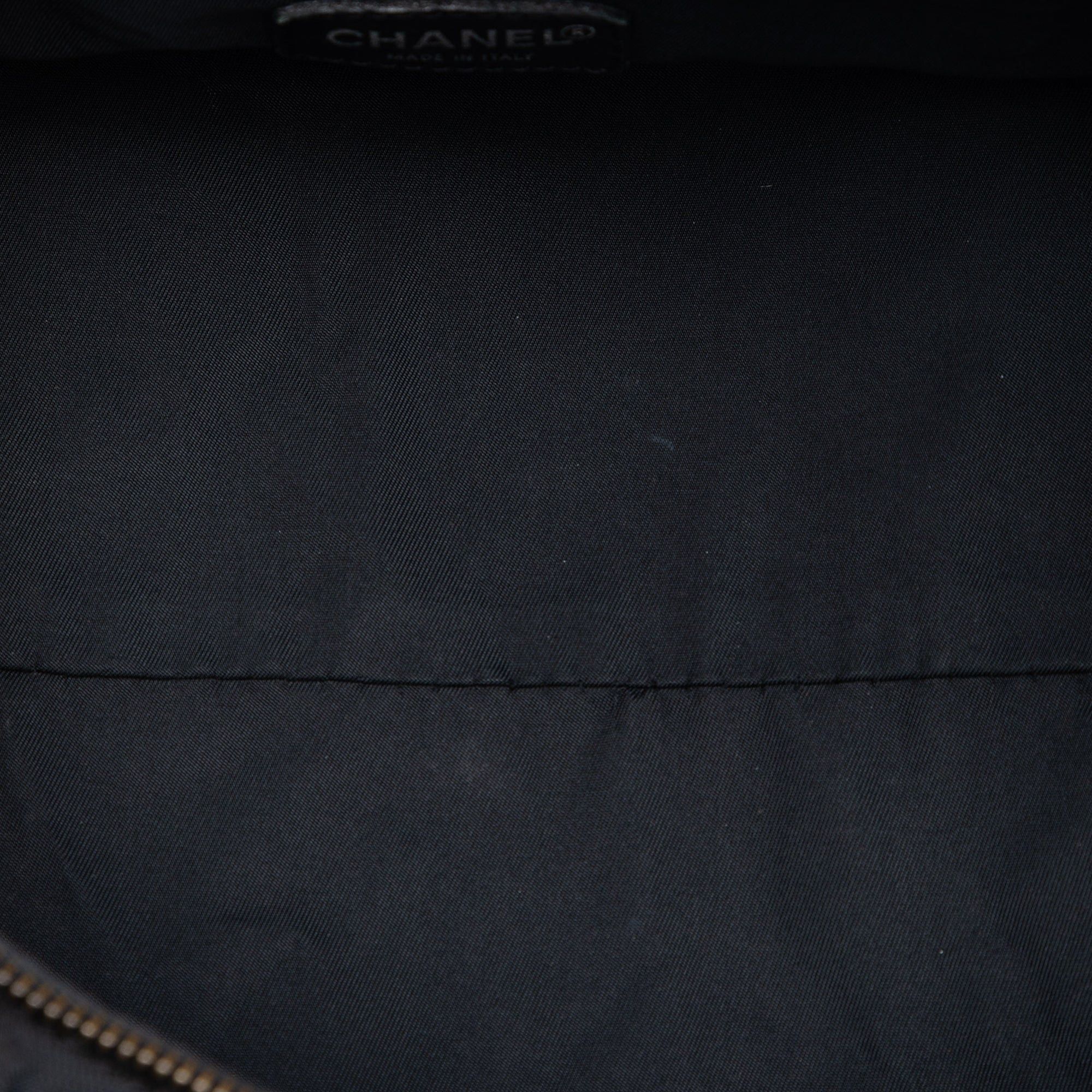 Chanel New Travel Line Nylon Vanity Bag Size ONE SIZE - 4 Thumbnail