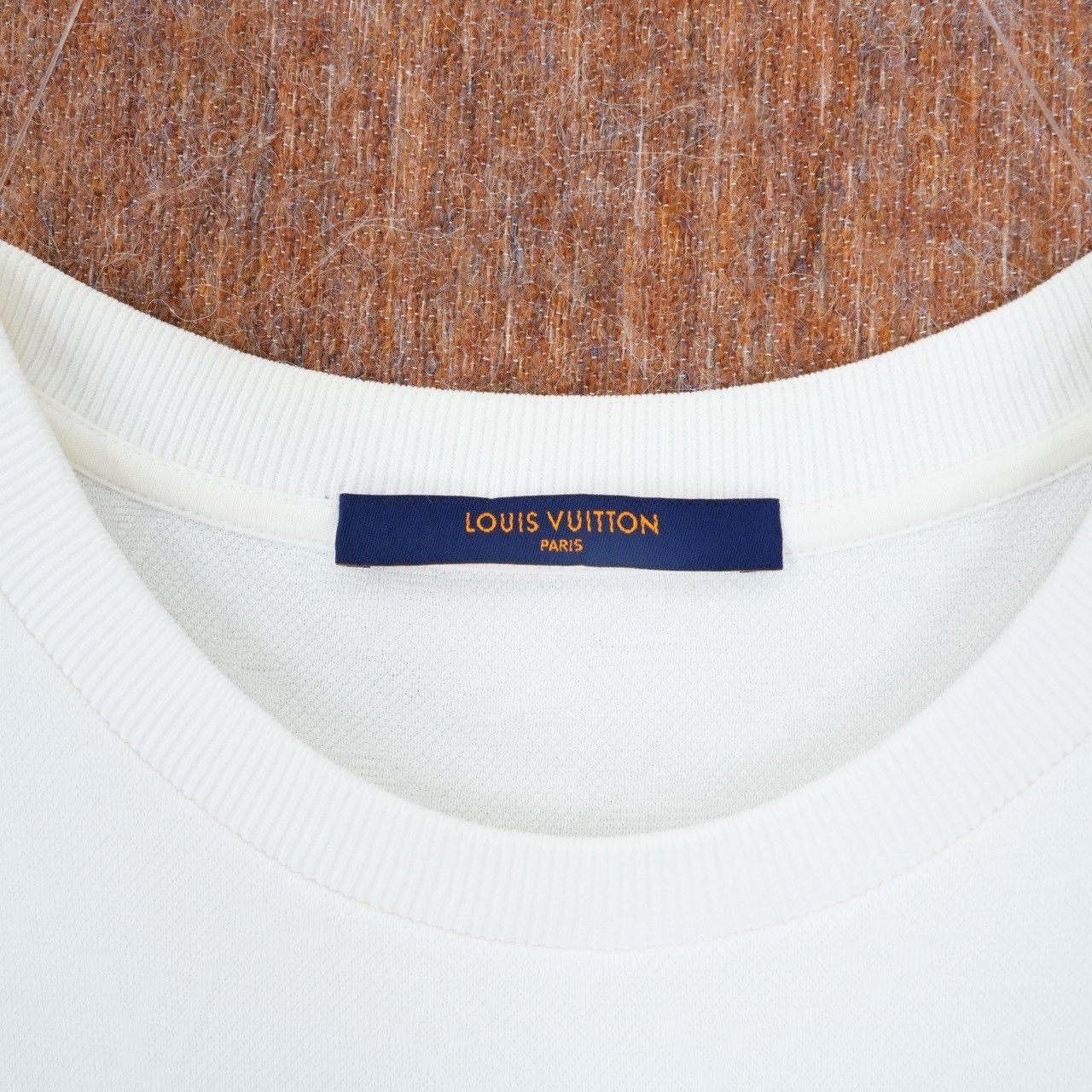 Louis Vuitton Louis Vuitton White Monogram Pocket T-Shirt Size US XS / EU 42 / 0 - 3 Thumbnail