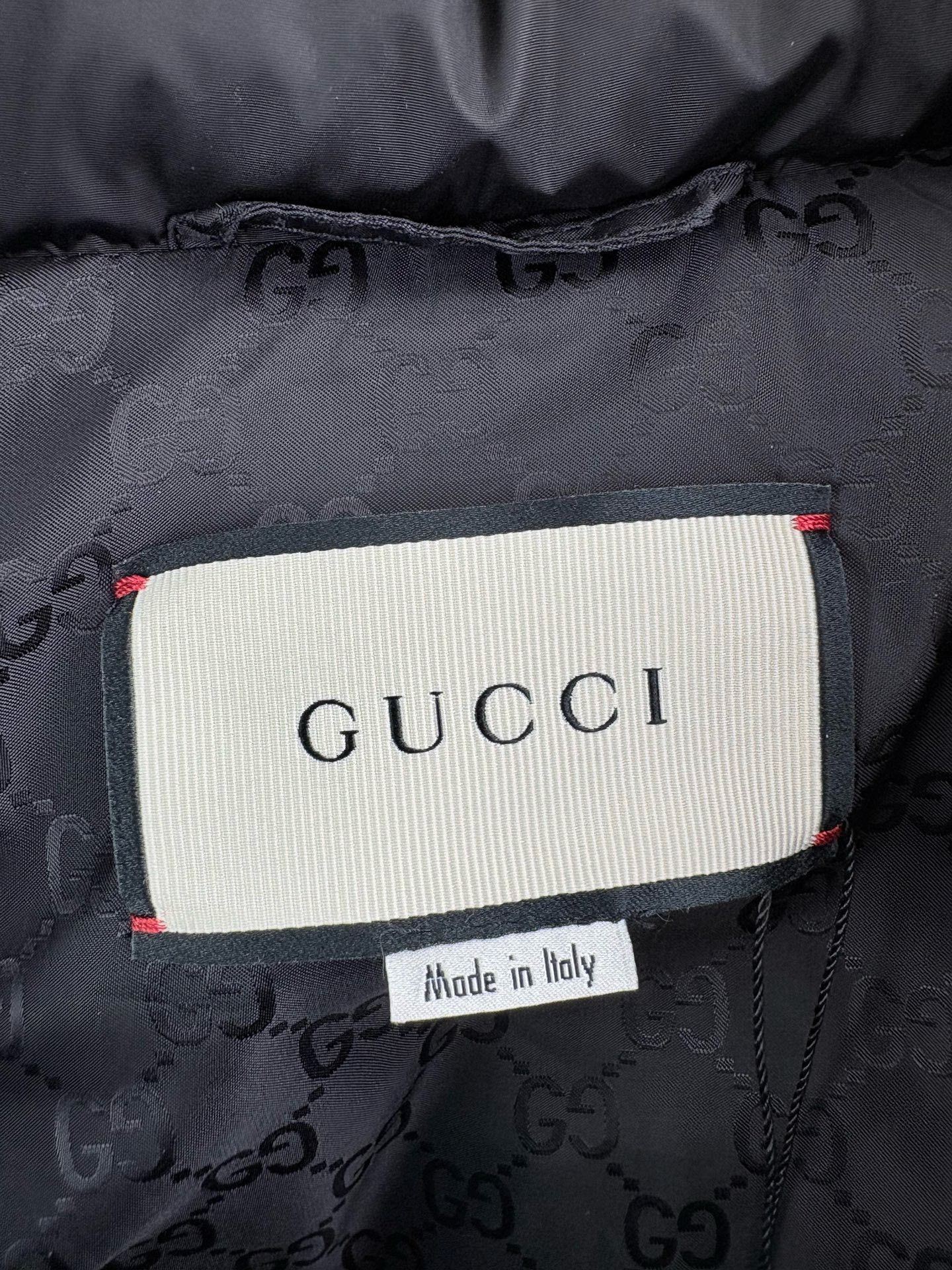 Gucci Gucci Full Logo Down Vest Size US S / EU 44-46 / 1 - 4 Thumbnail