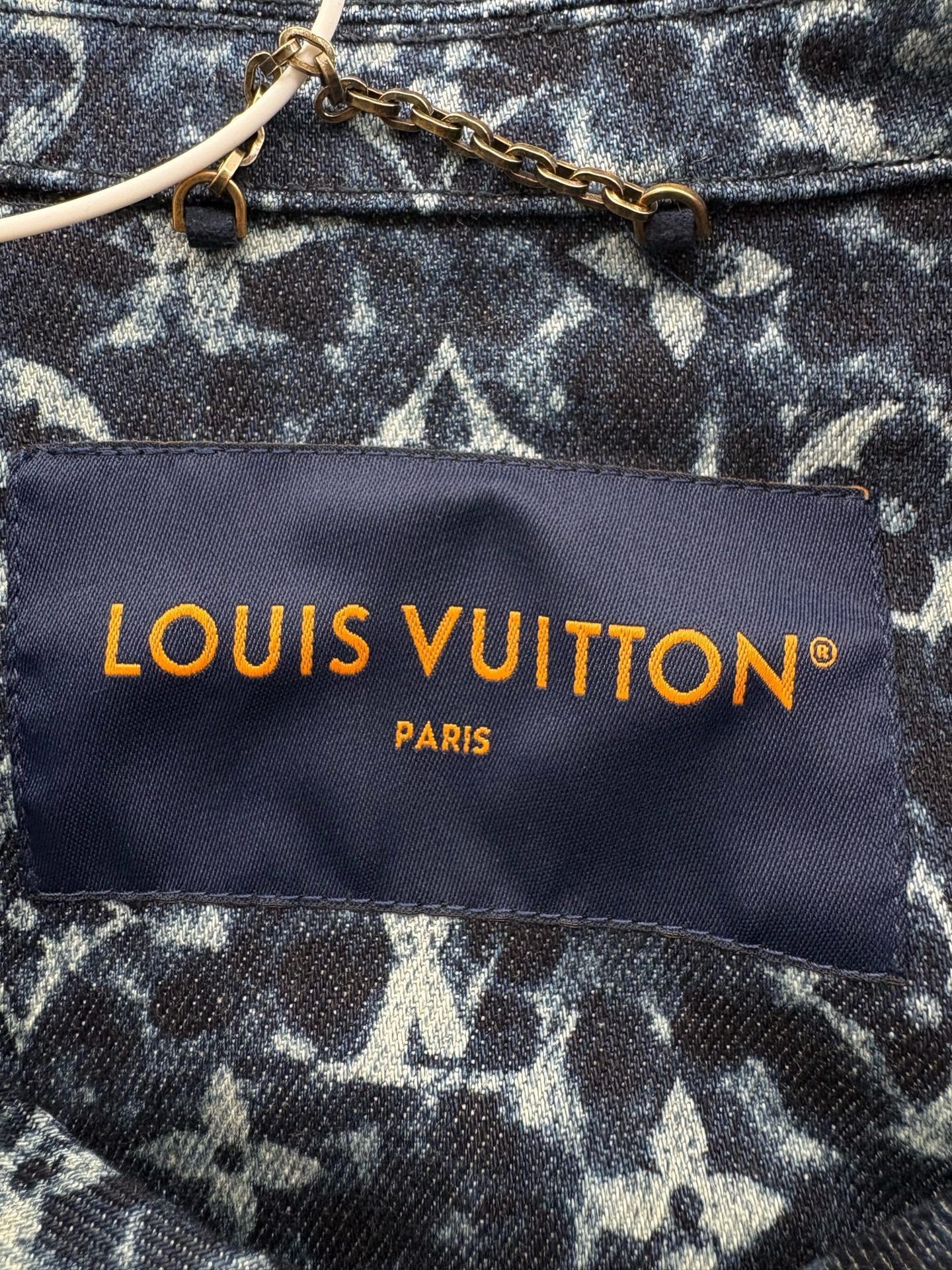 Louis Vuitton Louis Vuitton FW23 LV Monogram Jacket Size US M / EU 48-50 / 2 - 3 Thumbnail