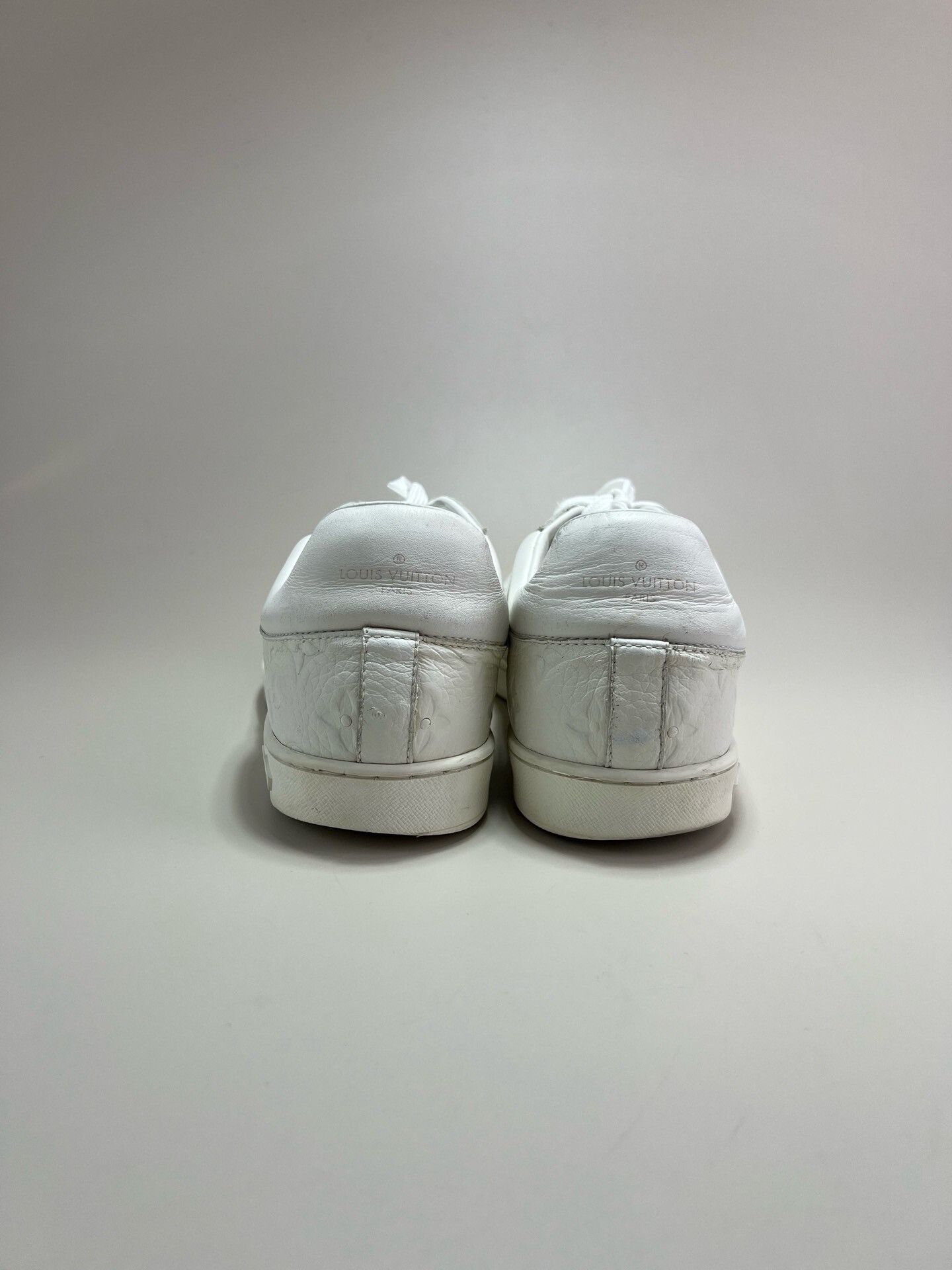 Louis Vuitton Louis Vuitton White Embossed Logo Low-Top Sneakers Size US 9 / EU 42 - 3 Thumbnail