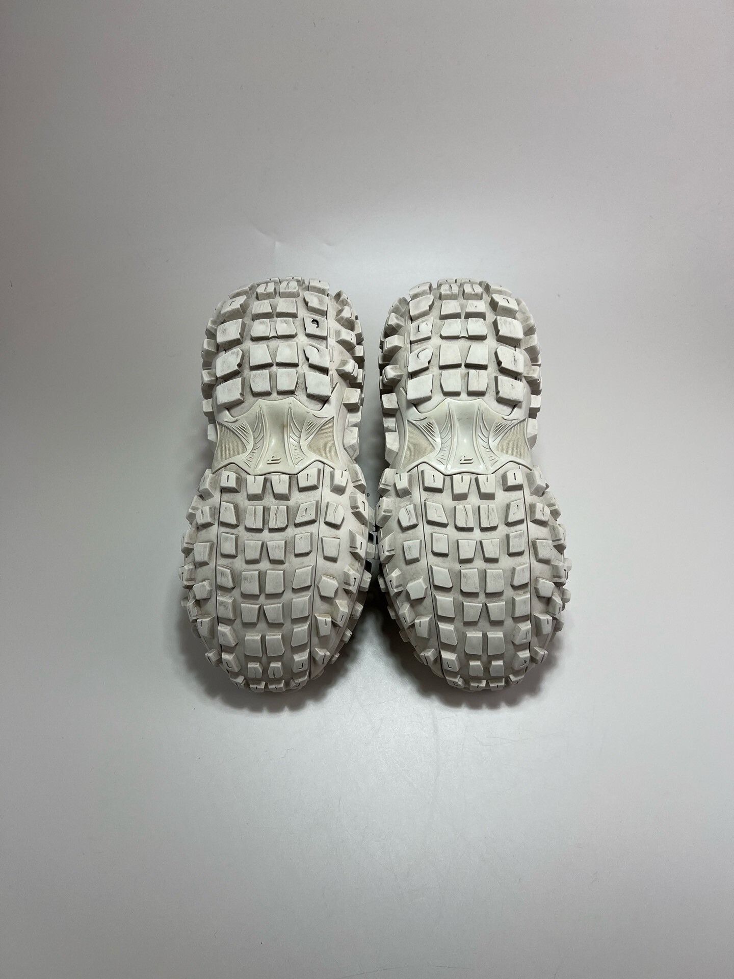 Balenciaga Balenciaga Brown Tire Sneakers Size US 8 / EU 41 - 6 Thumbnail