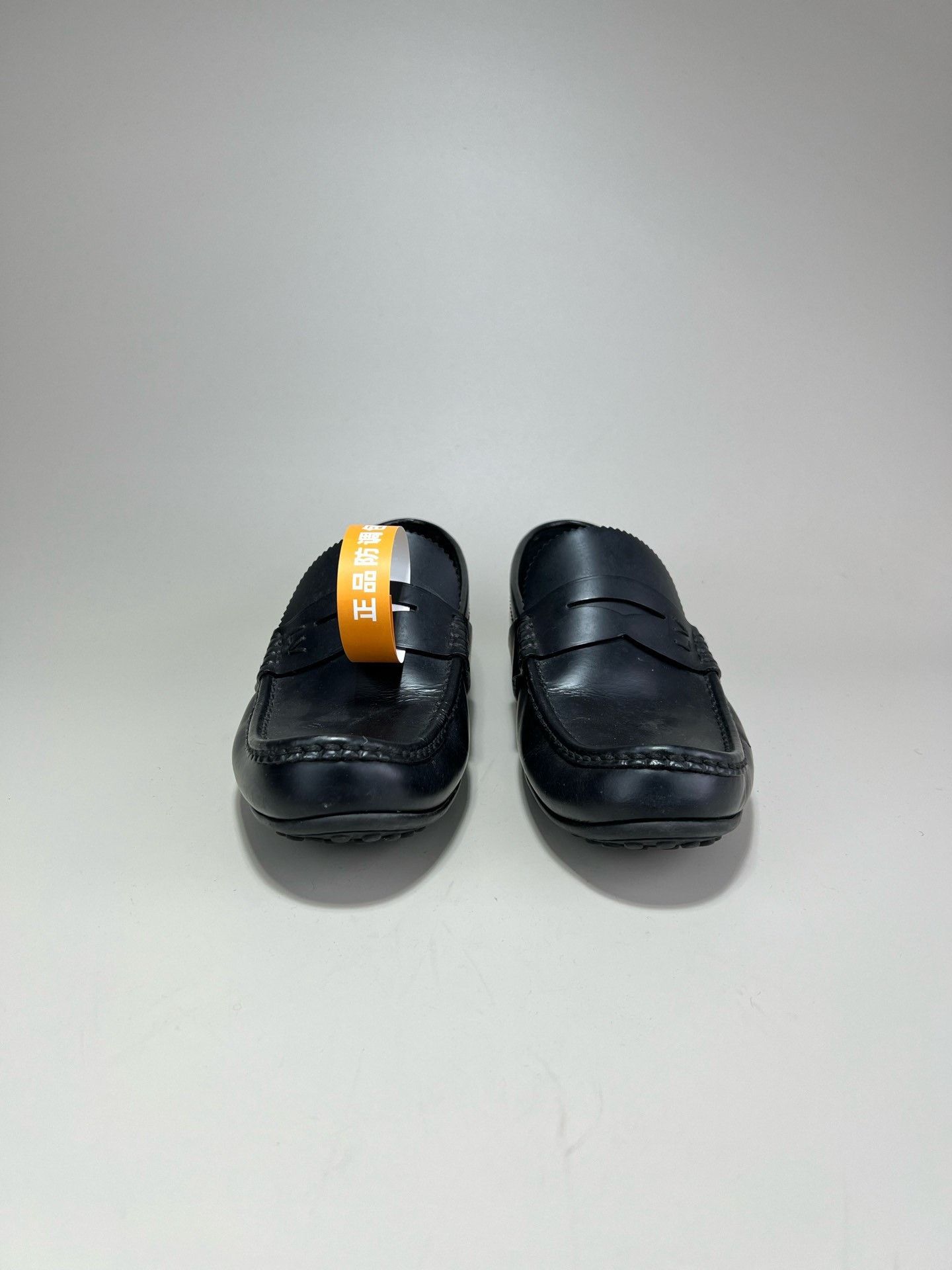 Louis Vuitton Louis Vuitton Black Slip-On Loafers Size US 6 / EU 39 - 2 Thumbnail