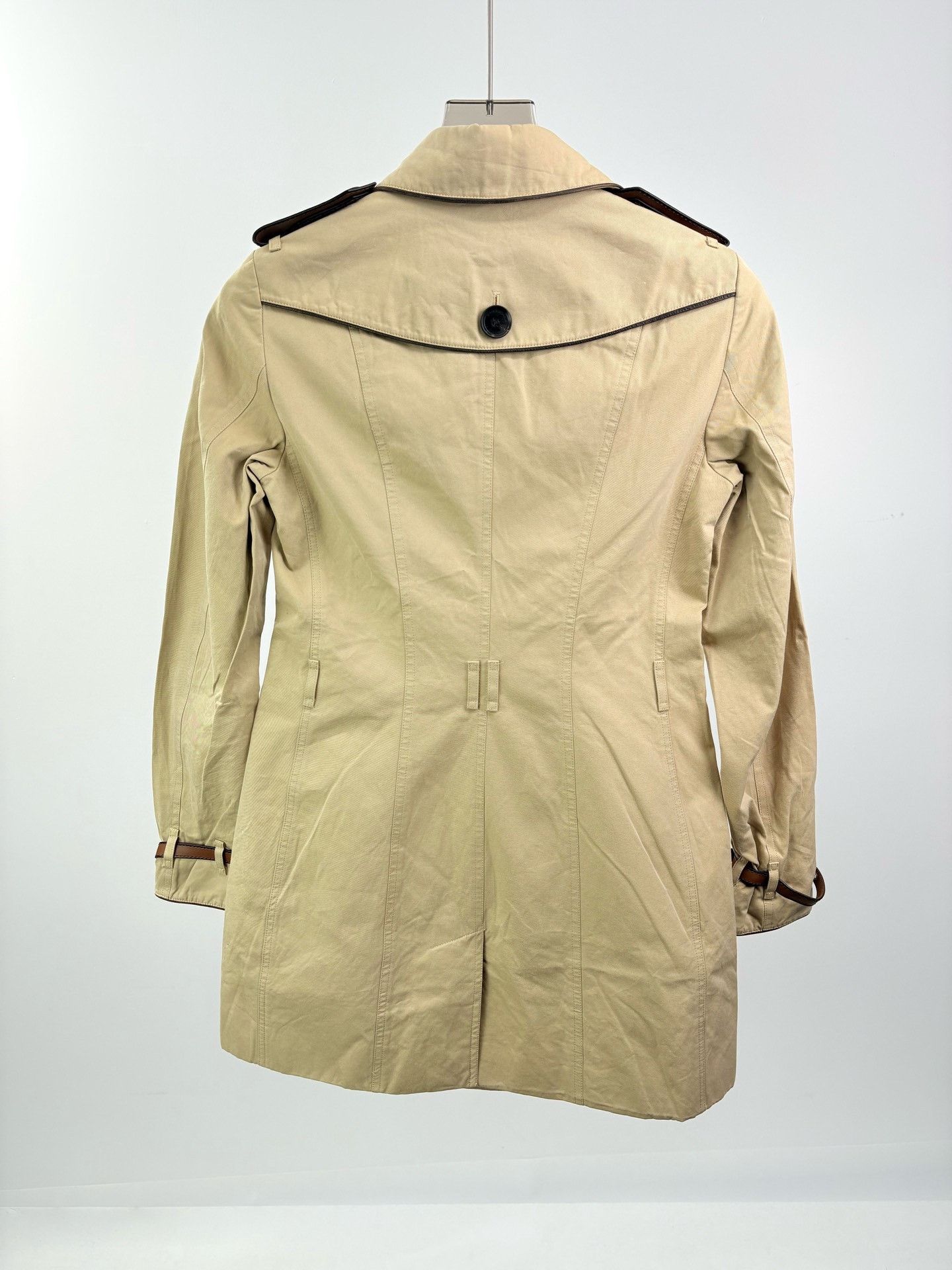 Burberry Burberry Beige Double-Breasted Trench Coat Size XXS / US 00 / IT 34 - 2 Thumbnail