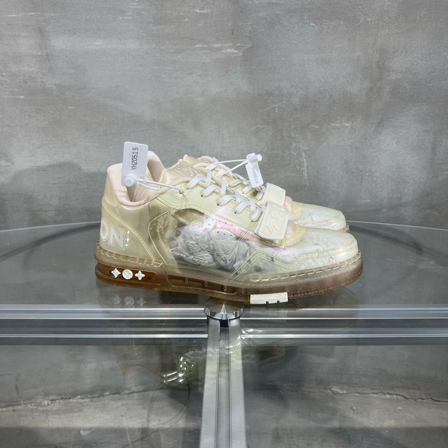 Louis Vuitton Louis Vuitton LV TRAINER Transparent PVC Velcro Size US 8 / EU 41 - 4 Thumbnail