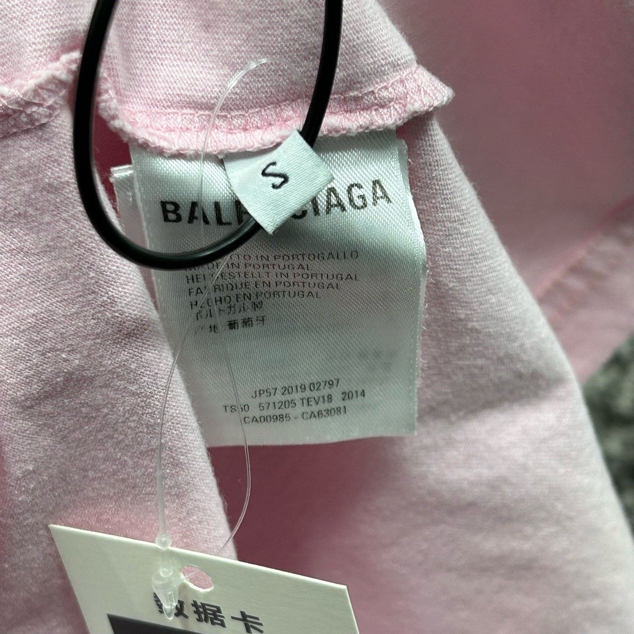 Balenciaga Balenciaga Small Logo Pink Short-Sleeve Size S / US 4 / IT 40 - 5 Thumbnail