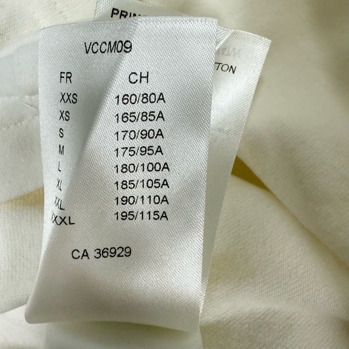 Louis Vuitton Louis Vuitton White Round Neck T-shirt Size US M / EU 48-50 / 2 - 5 Thumbnail