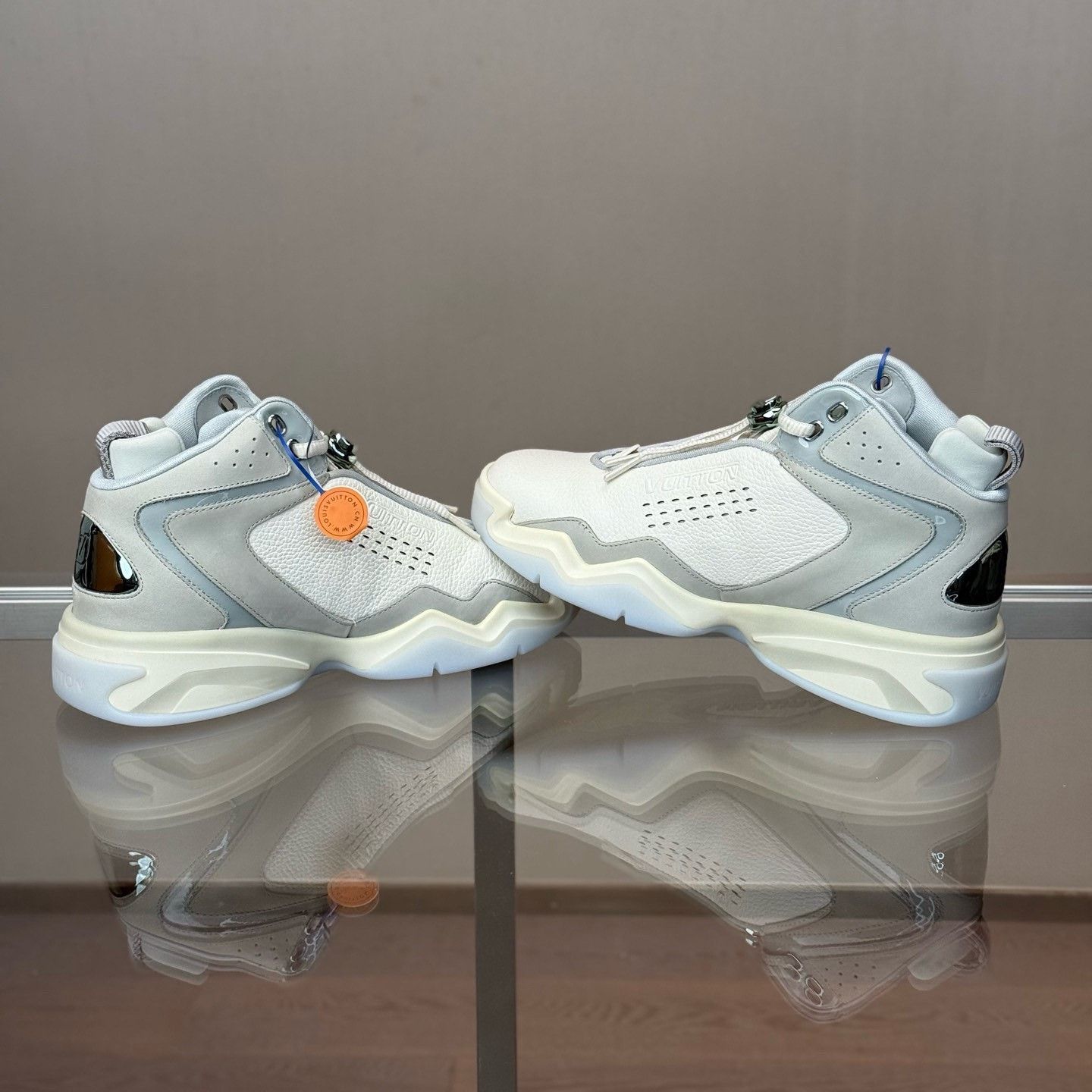 Louis Vuitton Louis Vuitton LV TRAINER 2.0 High Top Size US 7 / EU 40 - 6 Thumbnail
