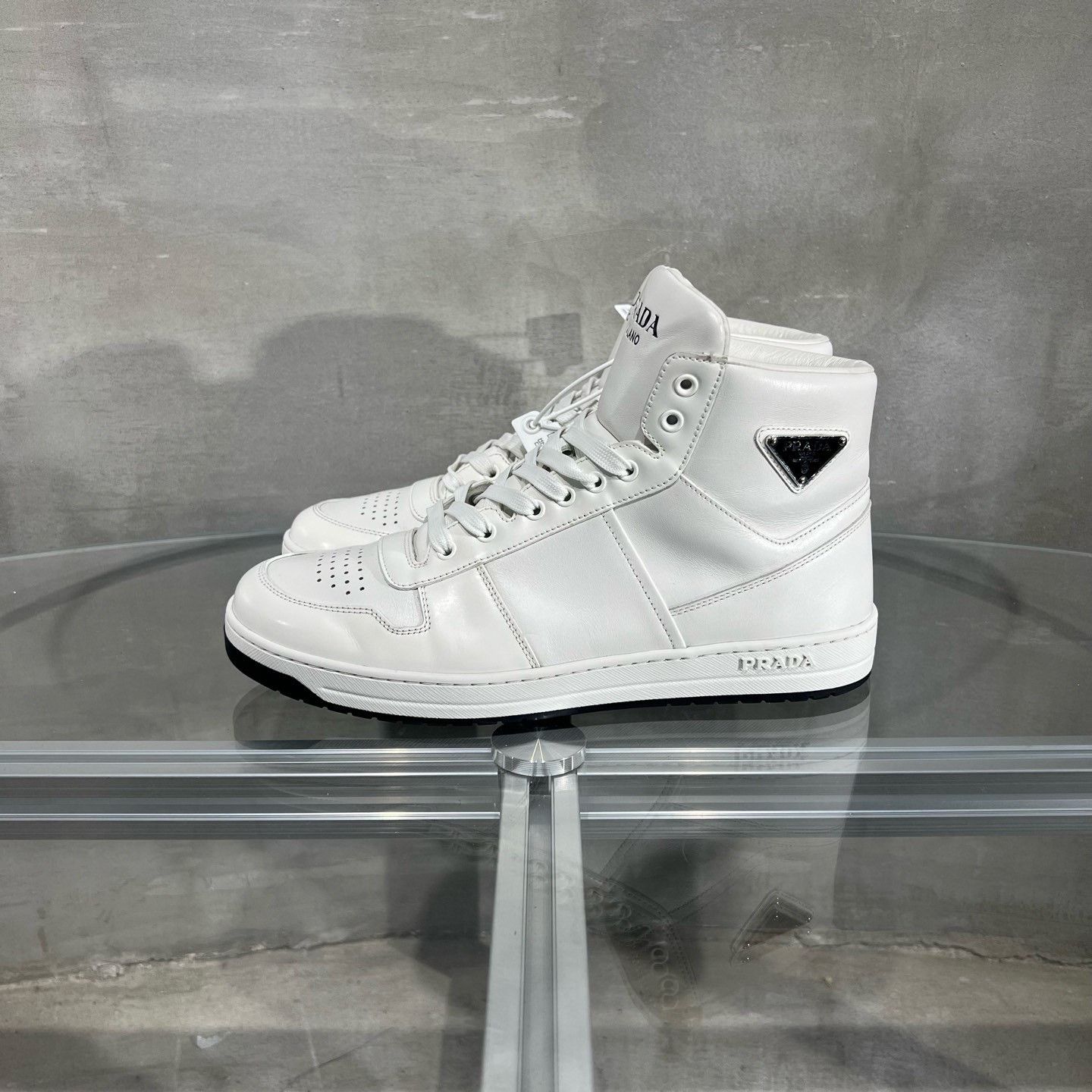 Prada PRADA Downtown Triangle Logo Sneakers Size US 9.5 / EU 42-43 - 3 Thumbnail