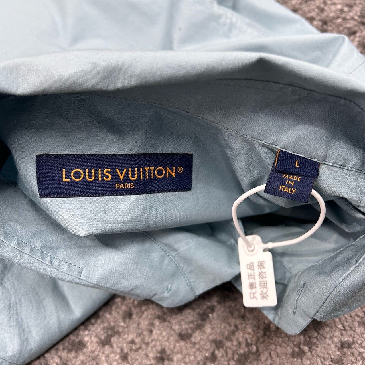 Louis Vuitton Louis Vuitton 23FW Painted Logo Shirt Size US L / EU 52-54 / 3 - 2 Thumbnail