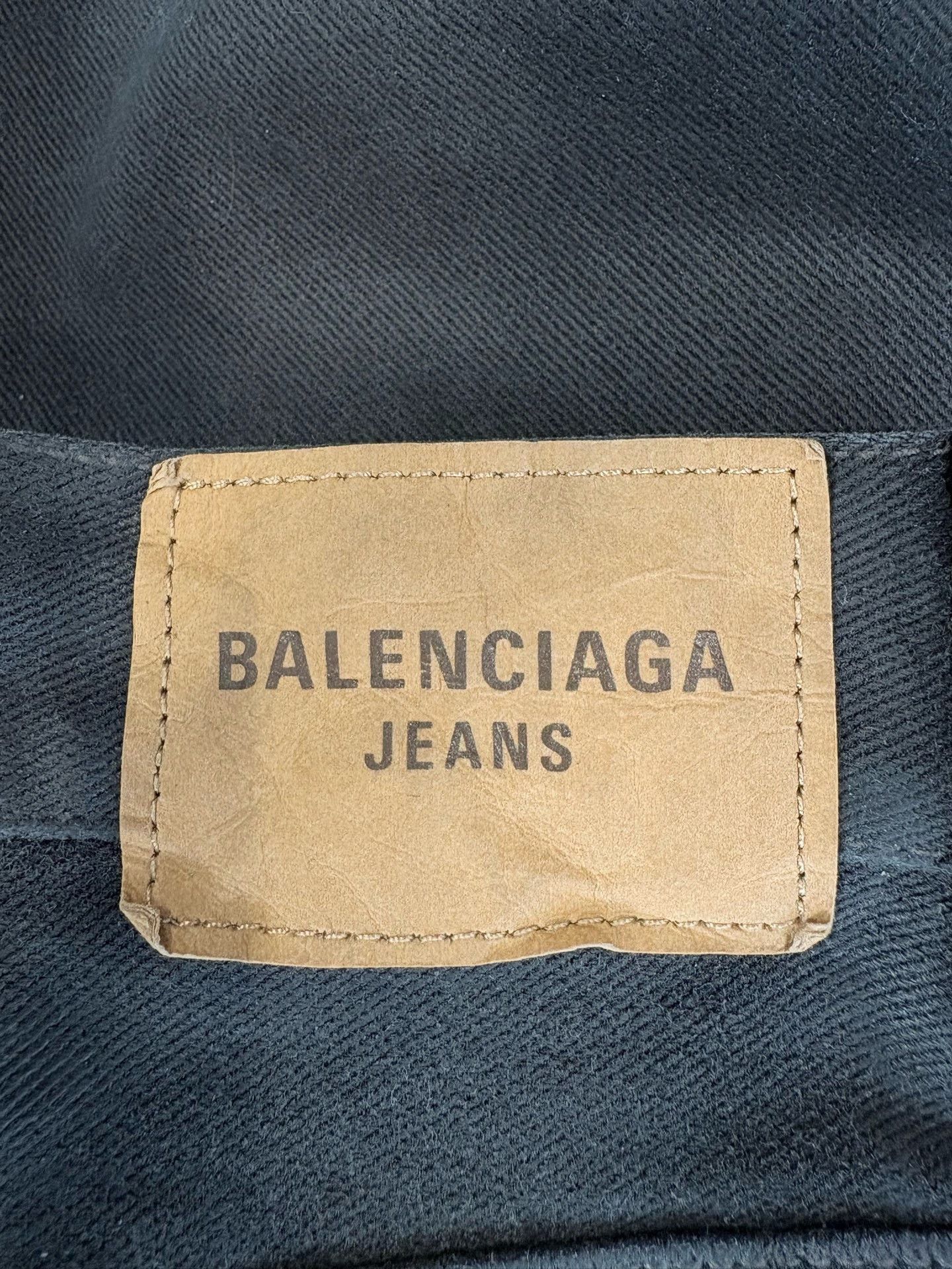 Balenciaga Balenciaga Baggy Distressed Jeans Size US 30 / EU 46 - 4 Thumbnail
