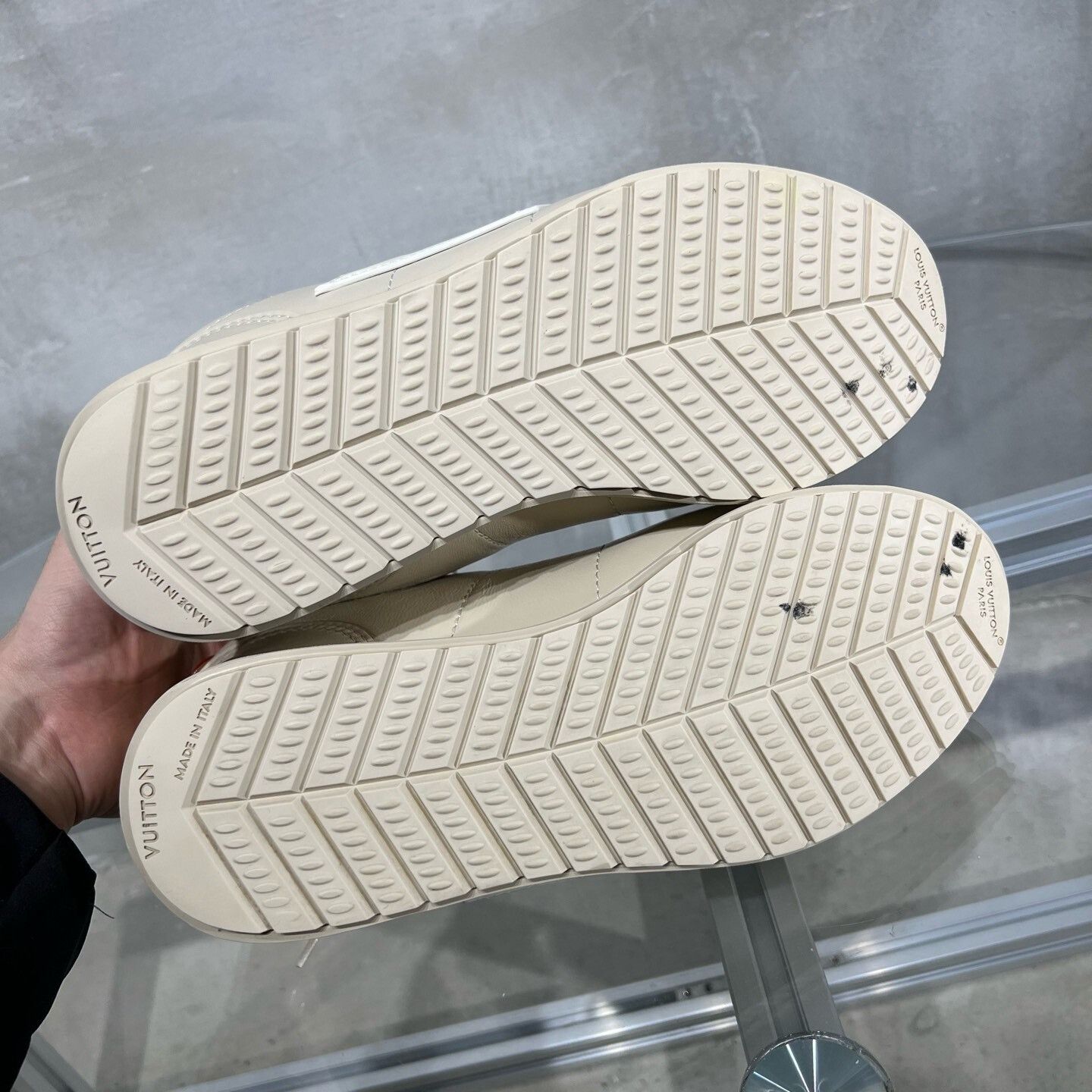 Louis Vuitton LV x Nigo Buttersoft FW25 Sneakers Size US 9 / EU 42 - 7 Thumbnail