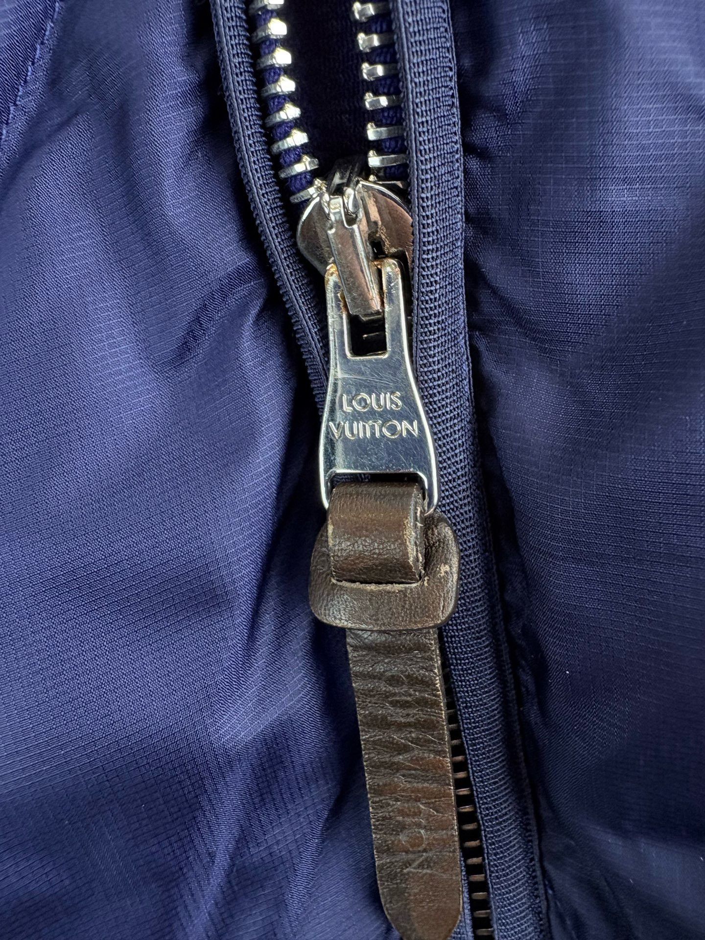 Louis Vuitton Louis Vuitton Dark Blue Hooded Down Jacket Size US M / EU 48-50 / 2 - 3 Thumbnail