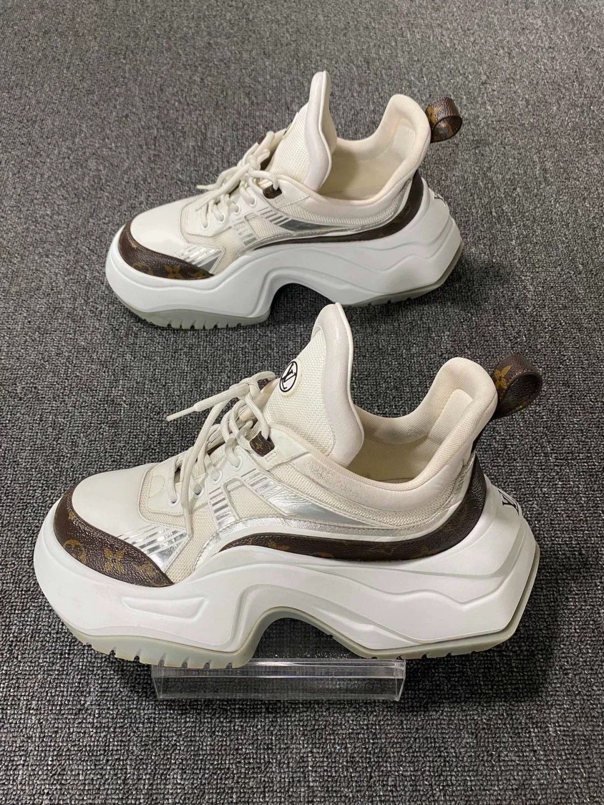 Louis Vuitton Louis Vuitton 2nd Gen White Monogram Dad Shoes Size US 7.5 / EU 40-41 - 2 Thumbnail