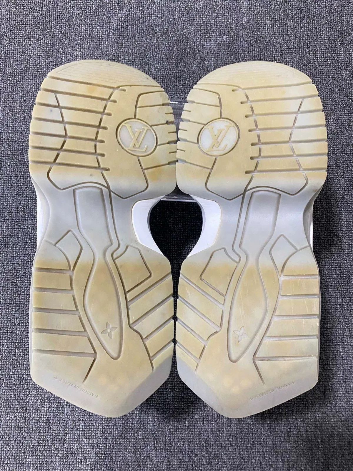 Louis Vuitton Louis Vuitton 2nd Gen White Monogram Dad Shoes Size US 7.5 / EU 40-41 - 6 Thumbnail