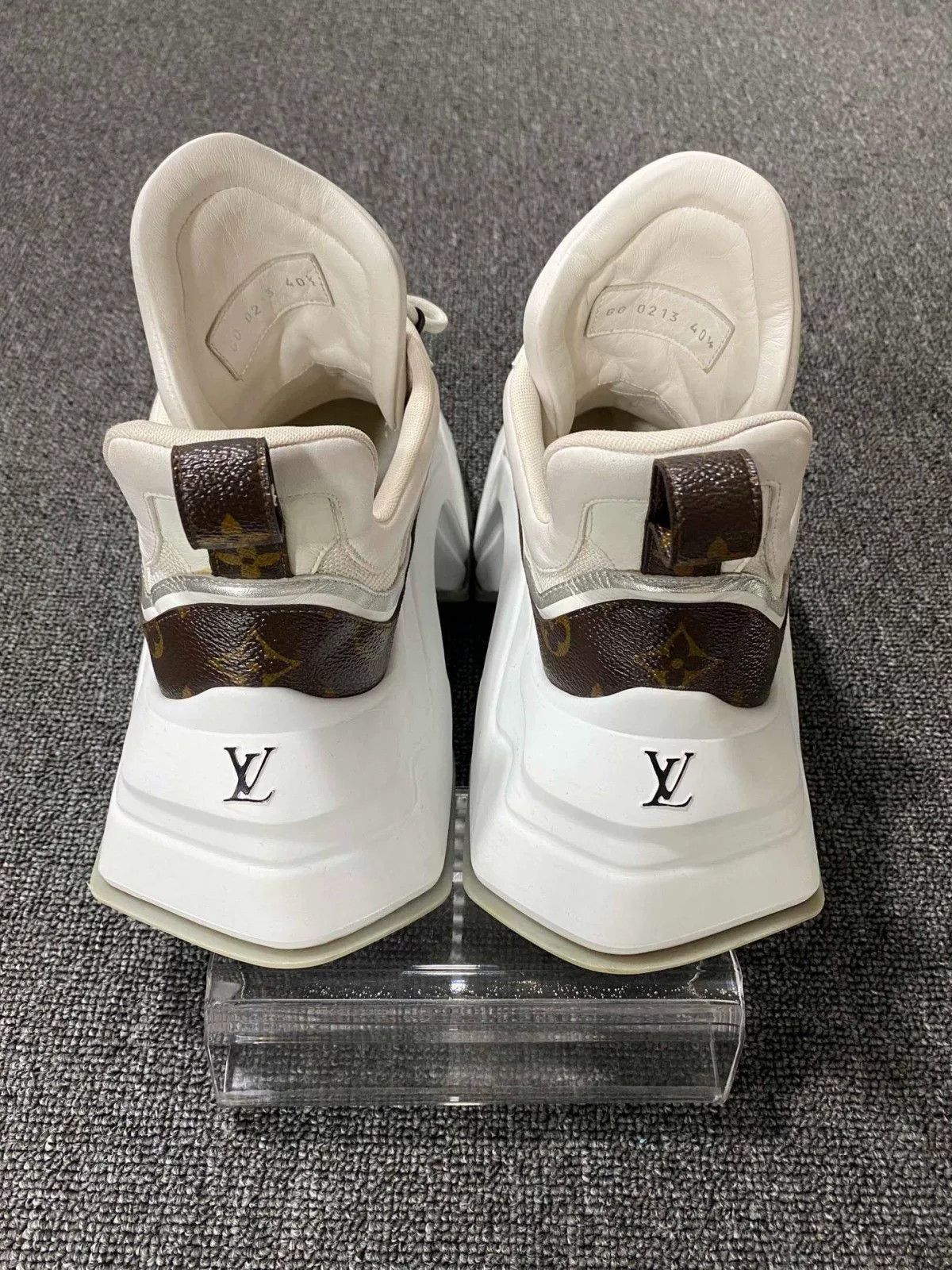 Louis Vuitton Louis Vuitton 2nd Gen White Monogram Dad Shoes Size US 7.5 / EU 40-41 - 5 Thumbnail