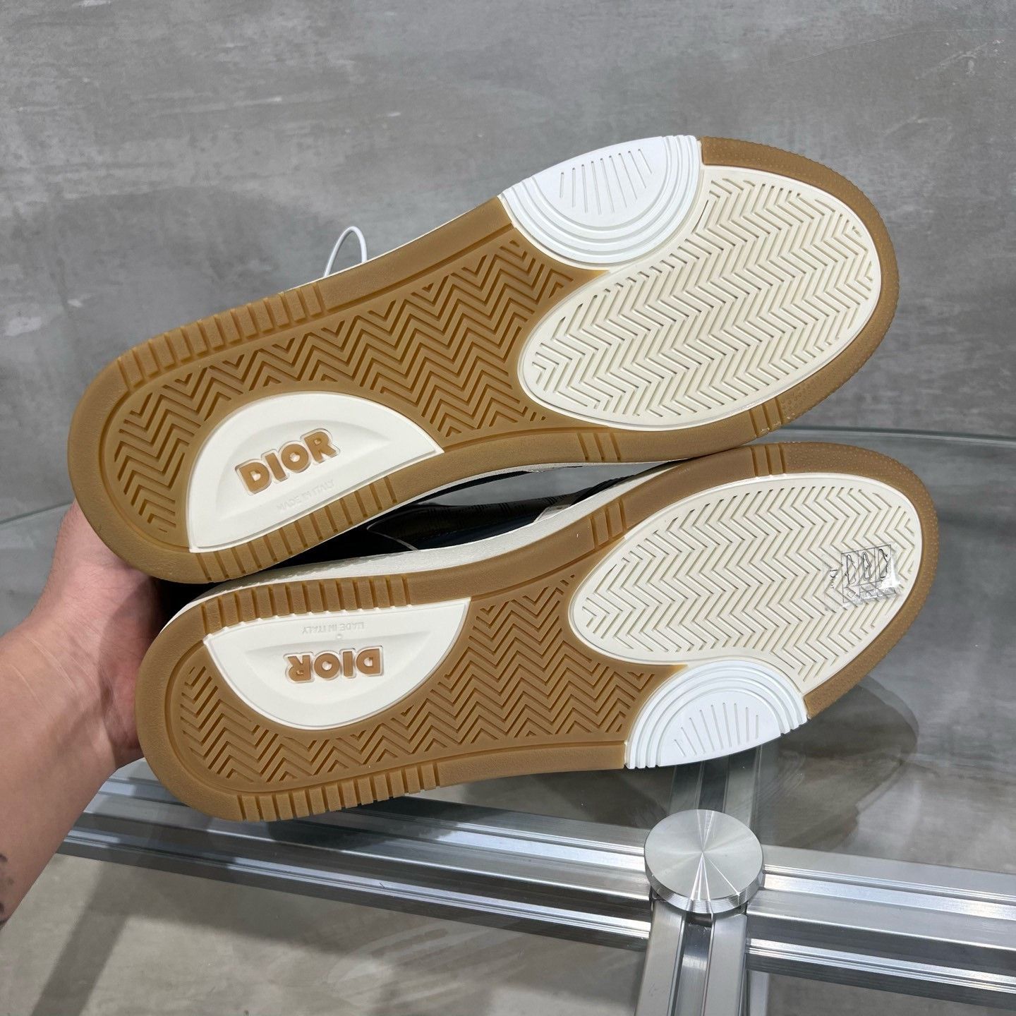Dior Dior B27 Oblique Logo Sneakers Size US 9 / EU 42 - 6 Thumbnail