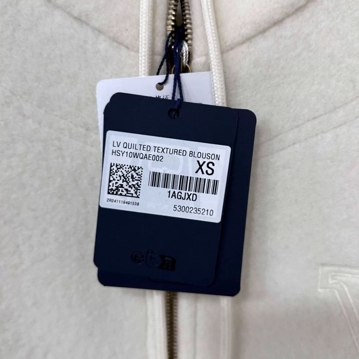 Louis Vuitton Louis Vuitton SS25 Solid Wool Chest Logo Coat Size US XS / EU 42 / 0 - 9 Thumbnail