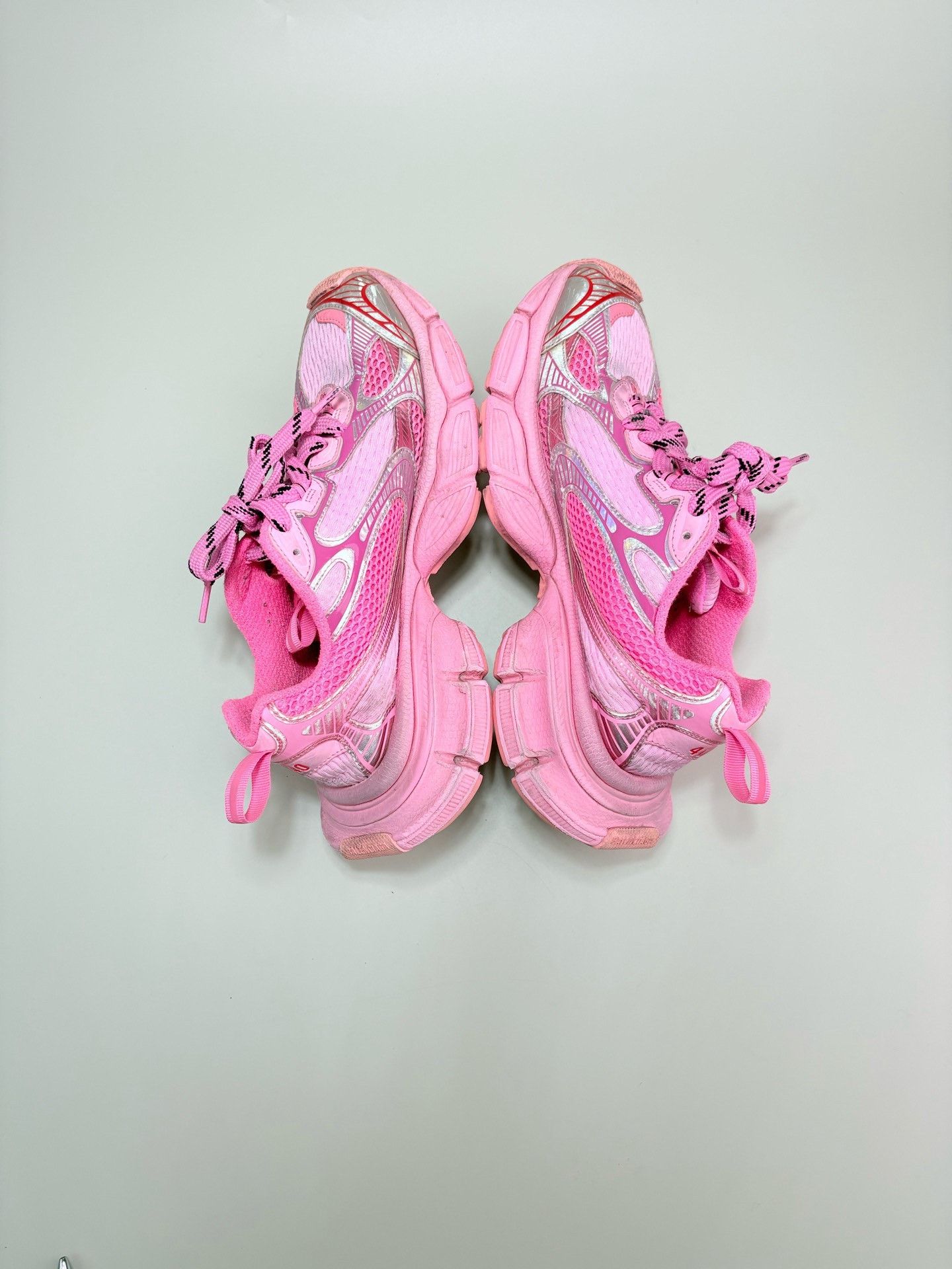 Balenciaga Balenciaga 3XL Pink Distressed Dad Shoes Size US 9 / IT 39 - 4 Thumbnail