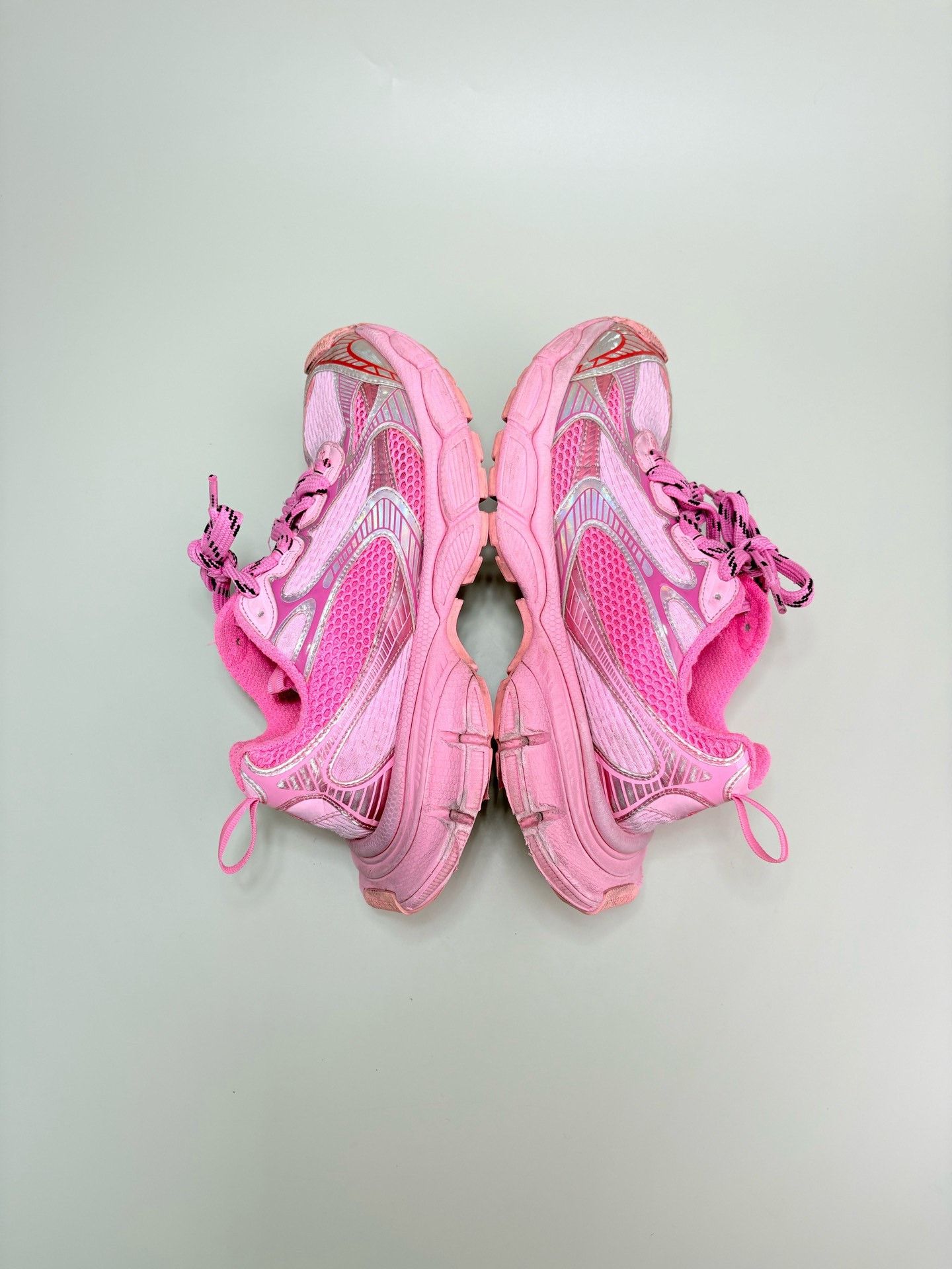 Balenciaga Balenciaga 3XL Pink Distressed Dad Shoes Size US 9 / IT 39 - 5 Thumbnail