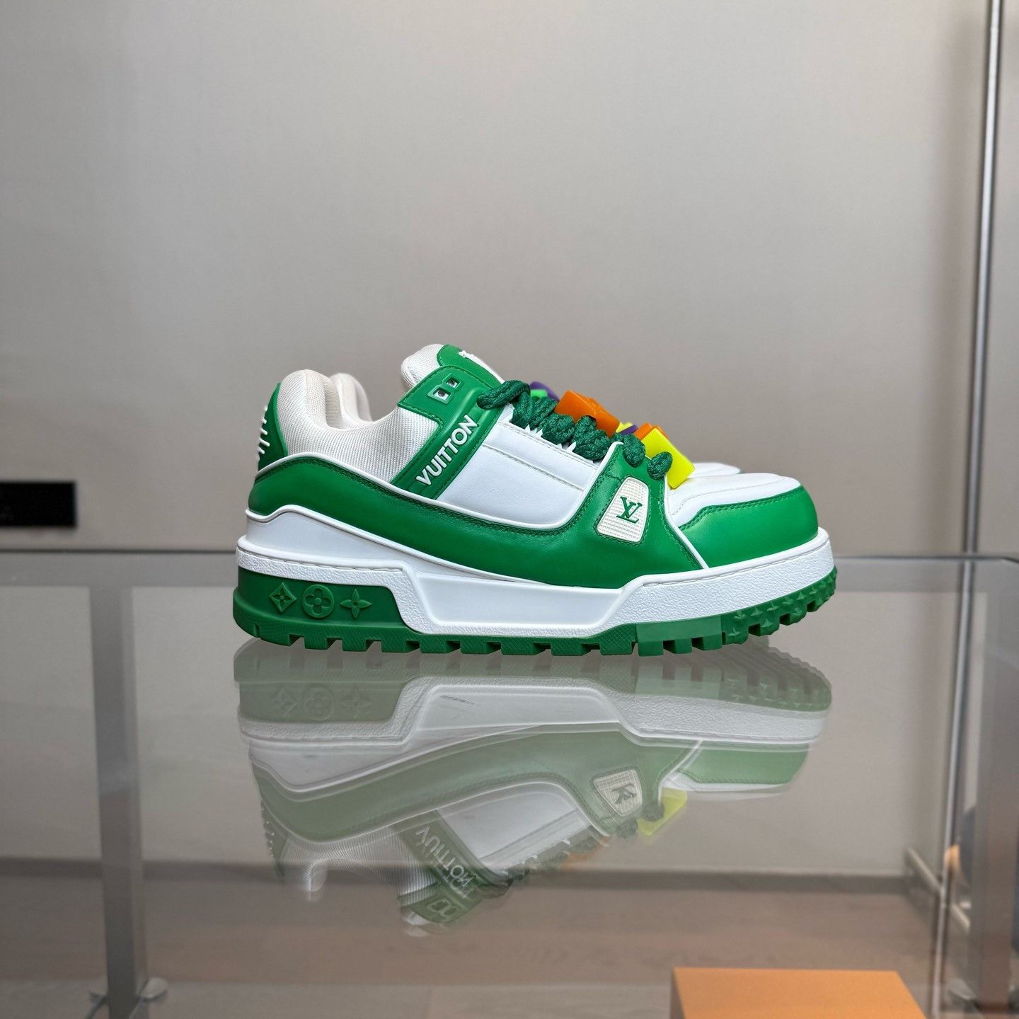Louis Vuitton Louis Vuitton LV Trainer Maxi Limited Size US 10.5 / EU 43-44 - 4 Thumbnail