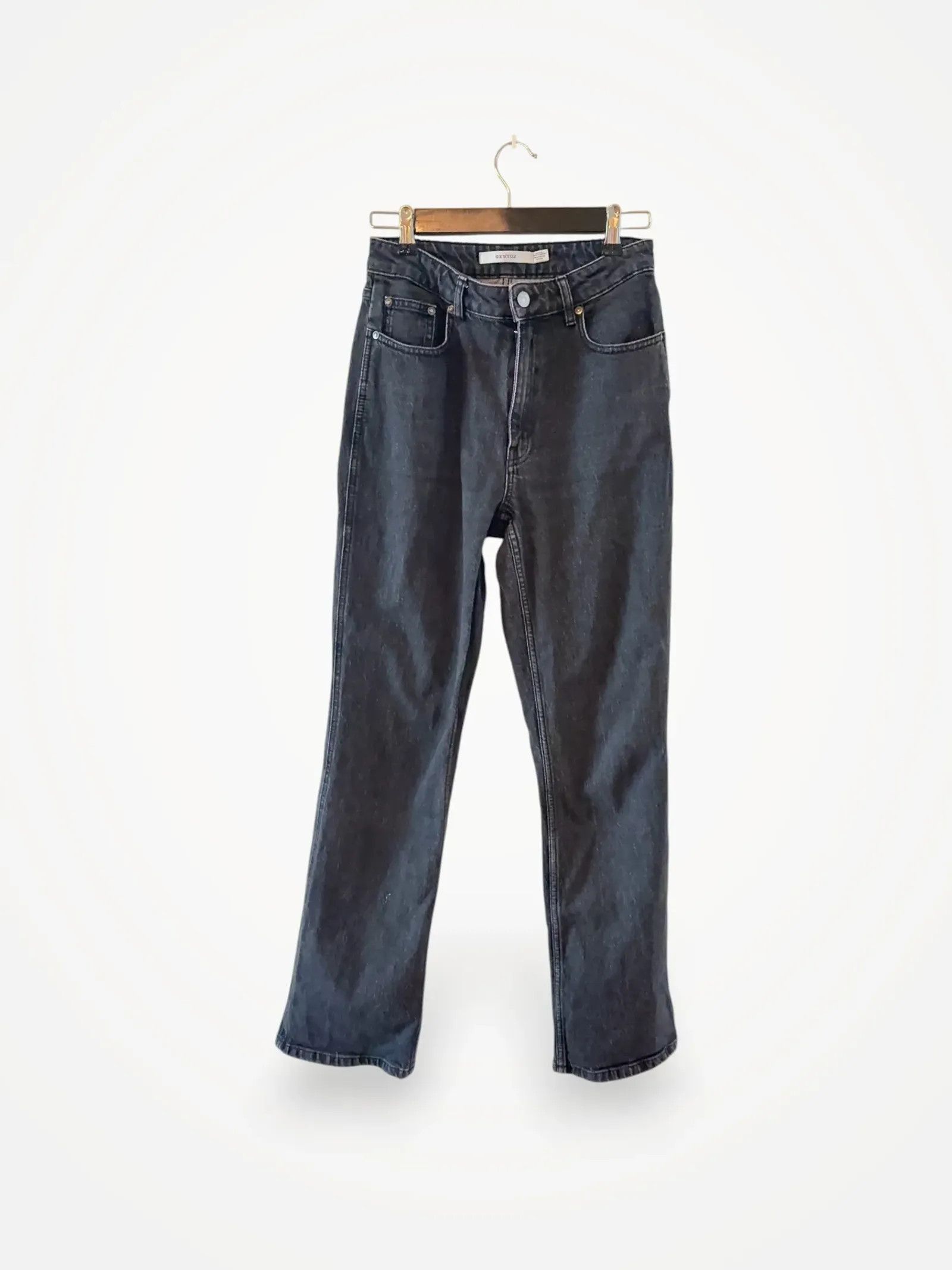 Gestuz Gestuz Lucia HW straight jeans Noos5 style nr 10907700 Jeans Size 27" / US 4 / IT 40 - 2 Thumbnail