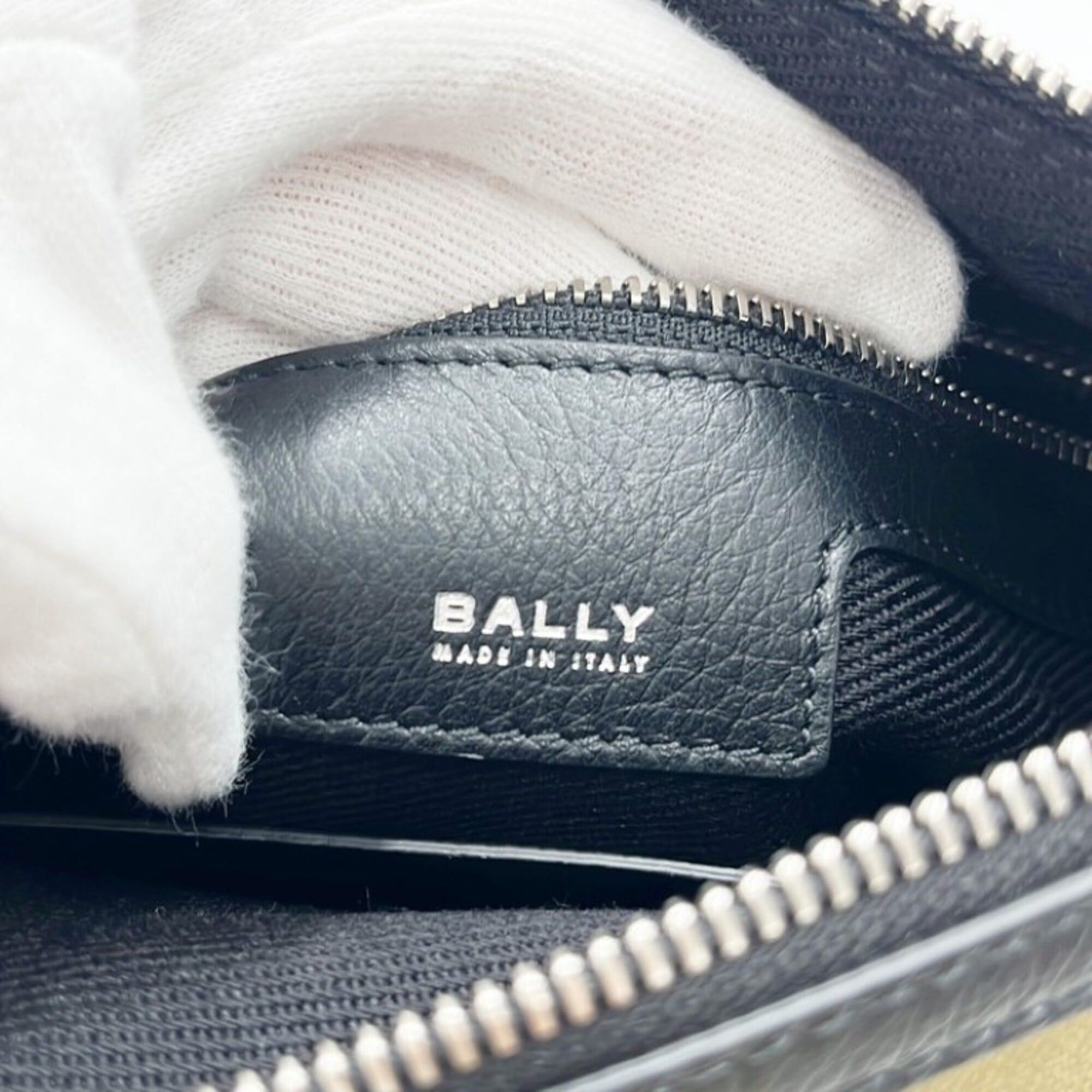 Bally BALLY ARKLE LOGO CROSS Shoulder Bag, Khaki/Black Canvas, Men's/Women's Crossbody Bag Size ONE SIZE - 10 Thumbnail