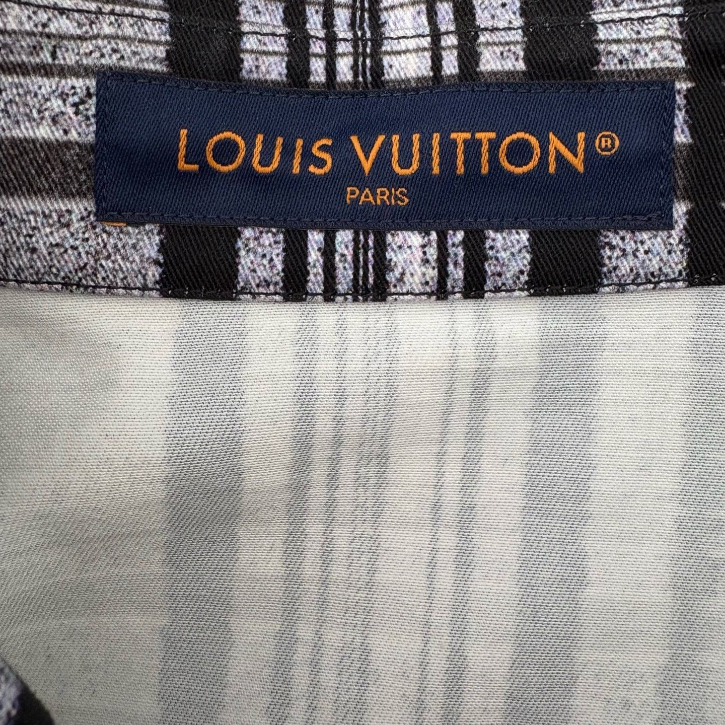 Louis Vuitton Louis Vuitton FW23 Plaid Landscape Print Shirt Size US S / EU 44-46 / 1 - 3 Thumbnail