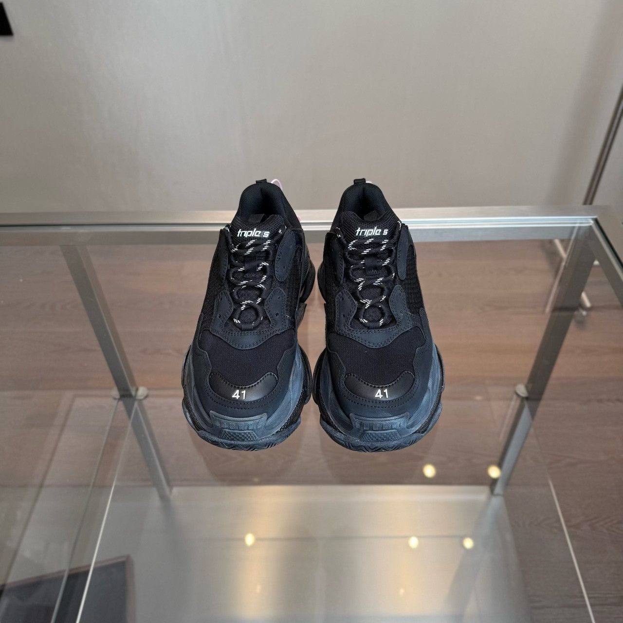 Balenciaga Balenciaga Triple S Black Size 41 Size US 8 / EU 41 - 7 Thumbnail