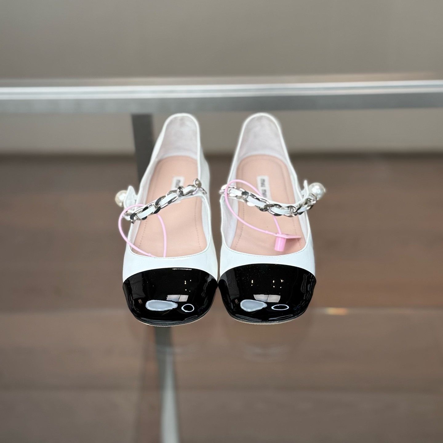 Miu Miu MIU MIU Chain Pearl Mary Jane Shoes Size US 5 / IT 35 - 2 Thumbnail
