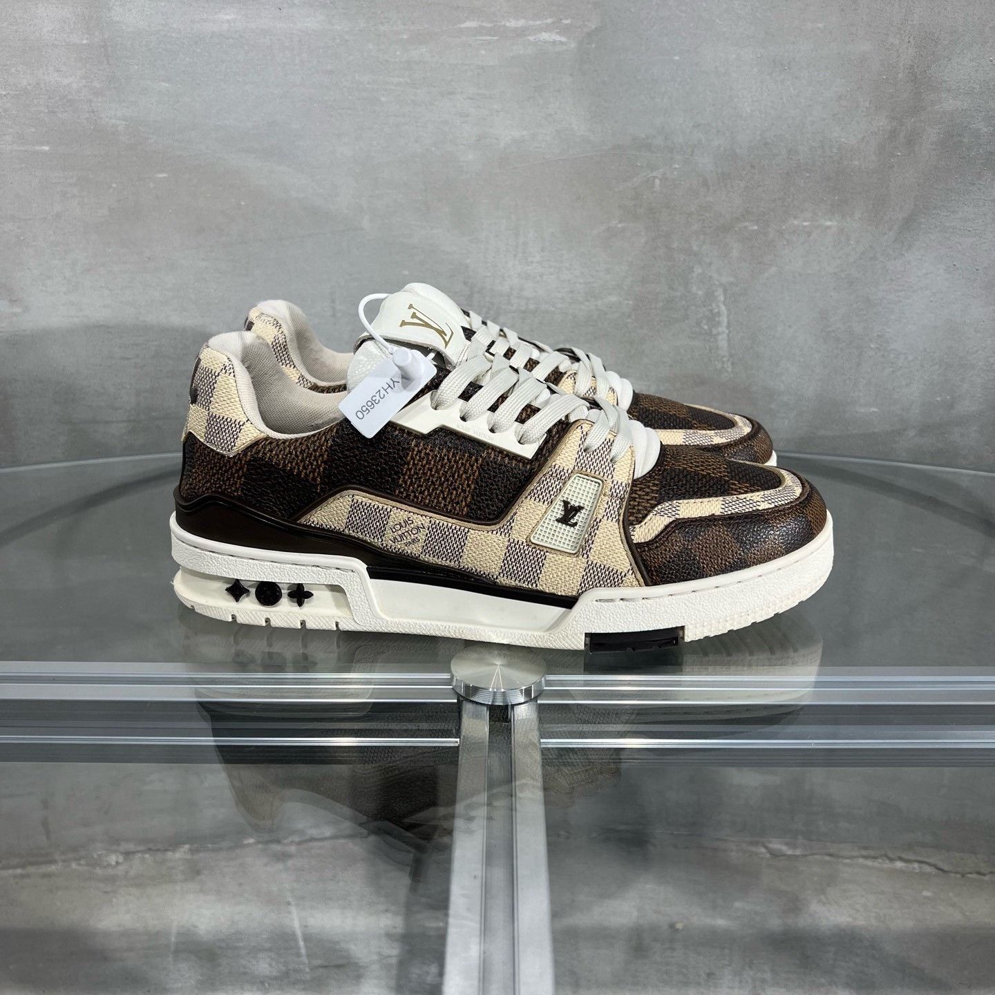 Louis Vuitton Louis Vuitton LV Trainer Damier Size US 8 / EU 41 - 4 Thumbnail
