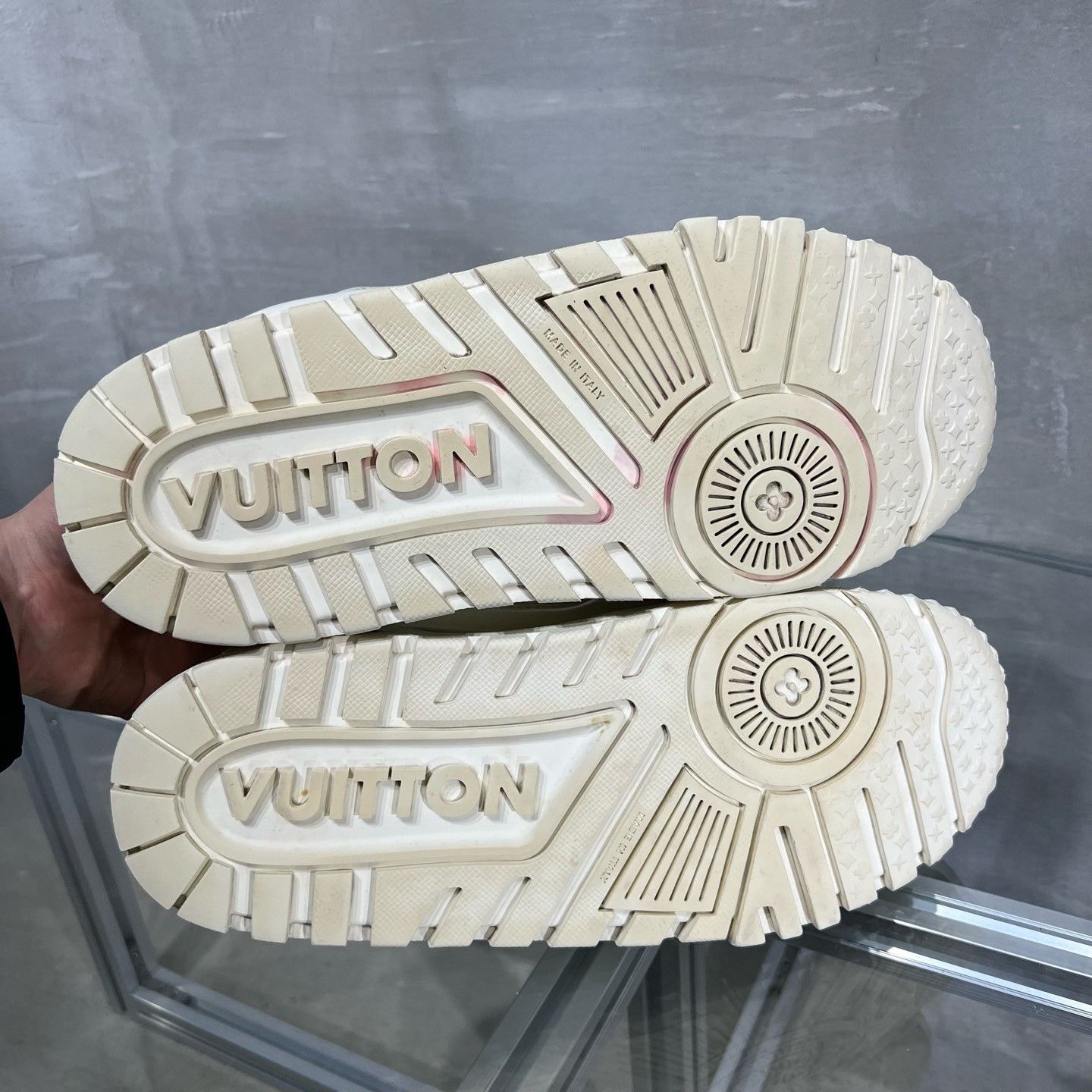 Louis Vuitton Louis Vuitton LV Trainer Maxi Original Size US 10 / EU 43 - 7 Thumbnail