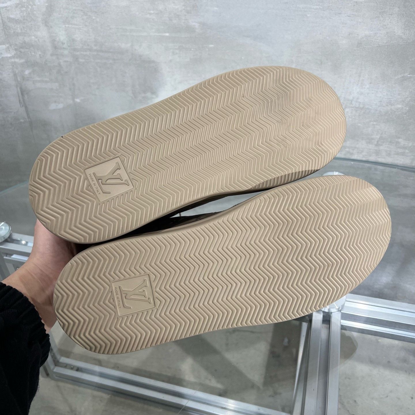 Louis Vuitton Louis Vuitton Beverly Hills Sneakers Size US 9 / EU 42 - 7 Thumbnail
