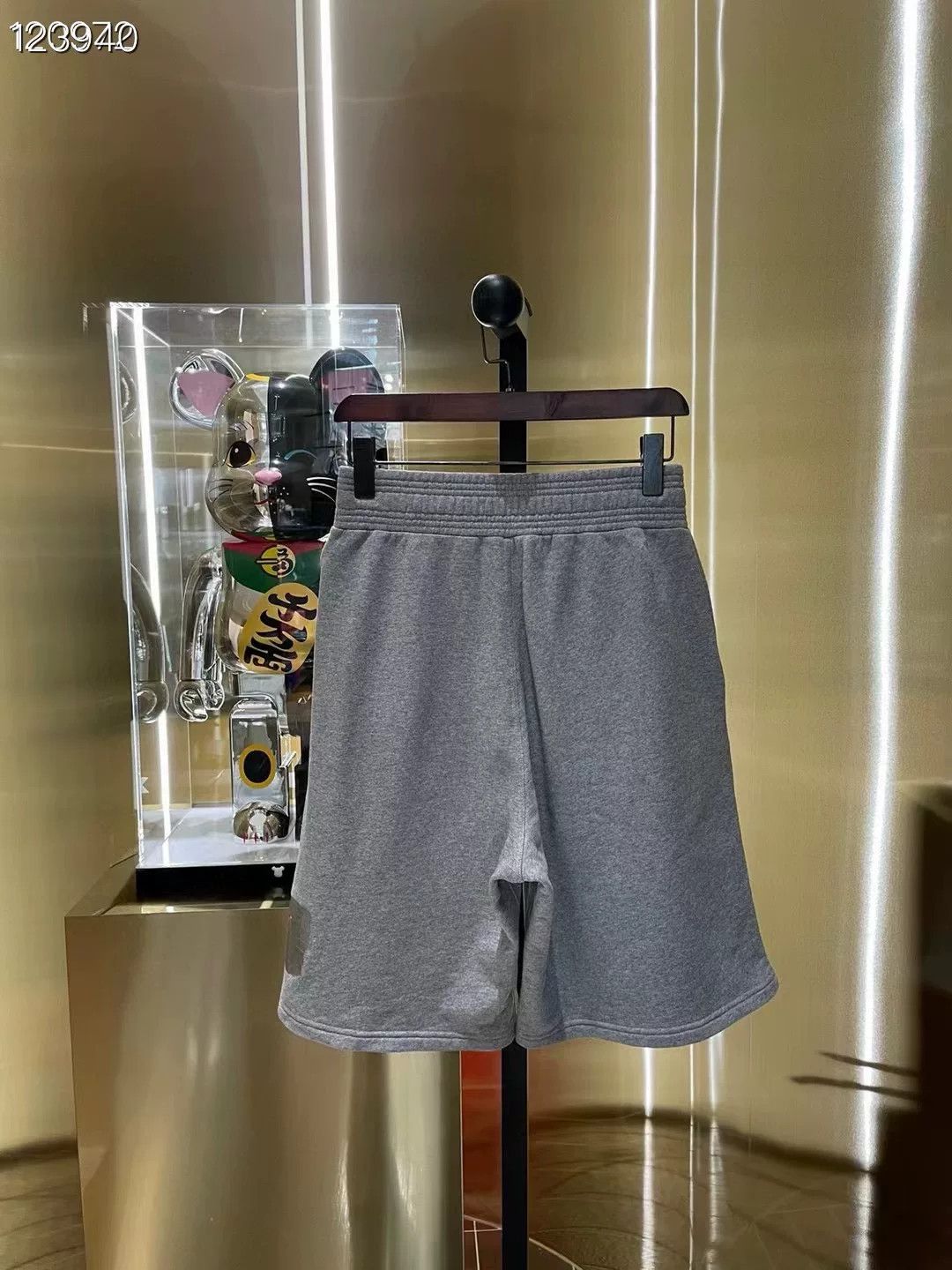 Givenchy Givenchy Gray Sporty Casual Shorts Size US 26 / EU 42 - 2 Thumbnail