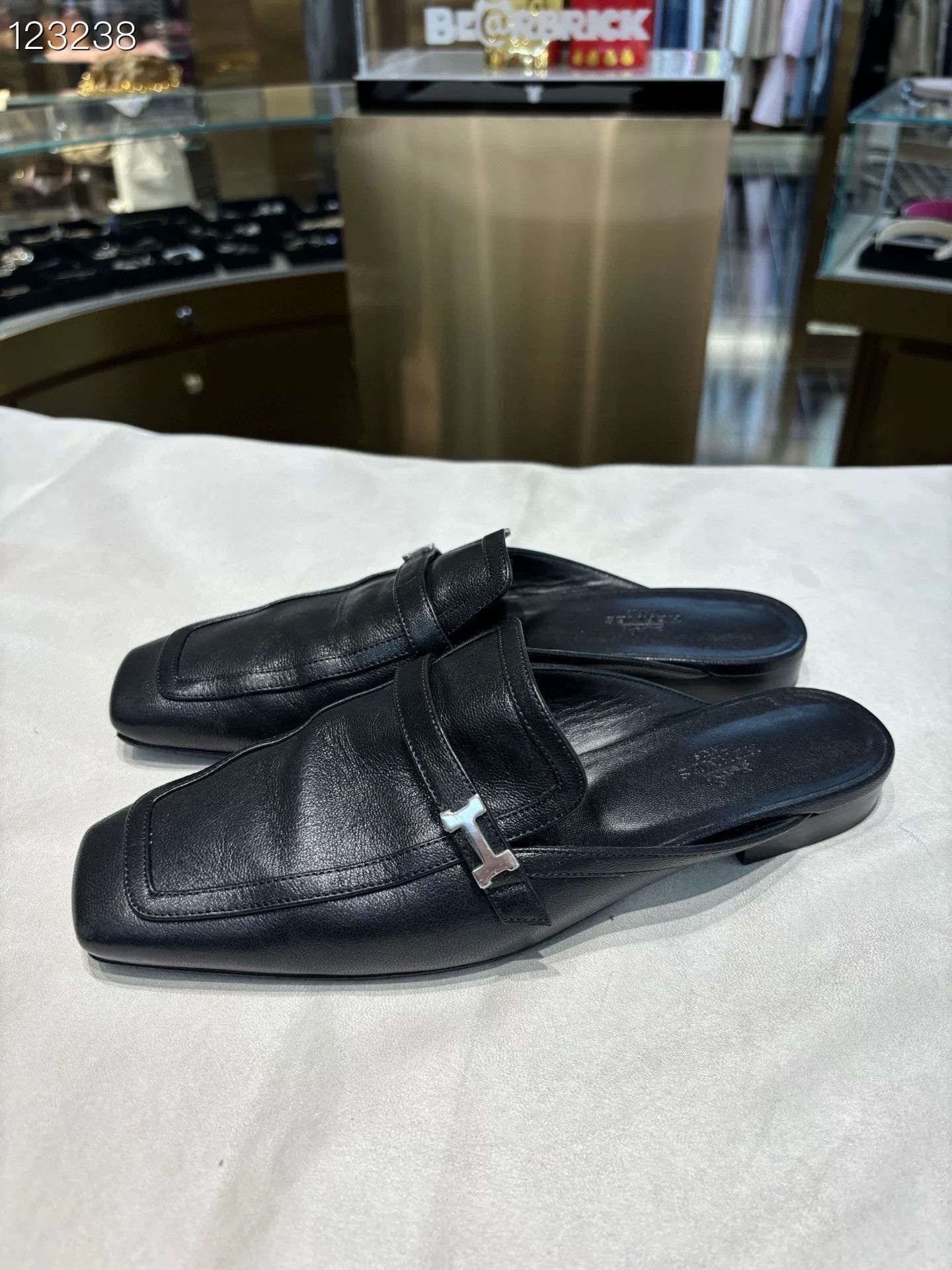 Hermes Hermès Groupie Women's Black Mule Size US 7.5 / IT 37.5 - 3 Thumbnail