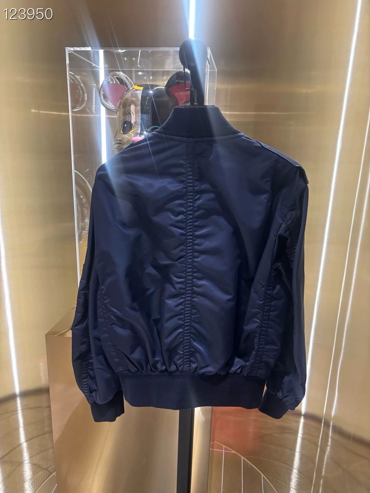 Burberry Burberry Men's Pilot Jacket 078721v555 Size US S / EU 44-46 / 1 - 2 Thumbnail