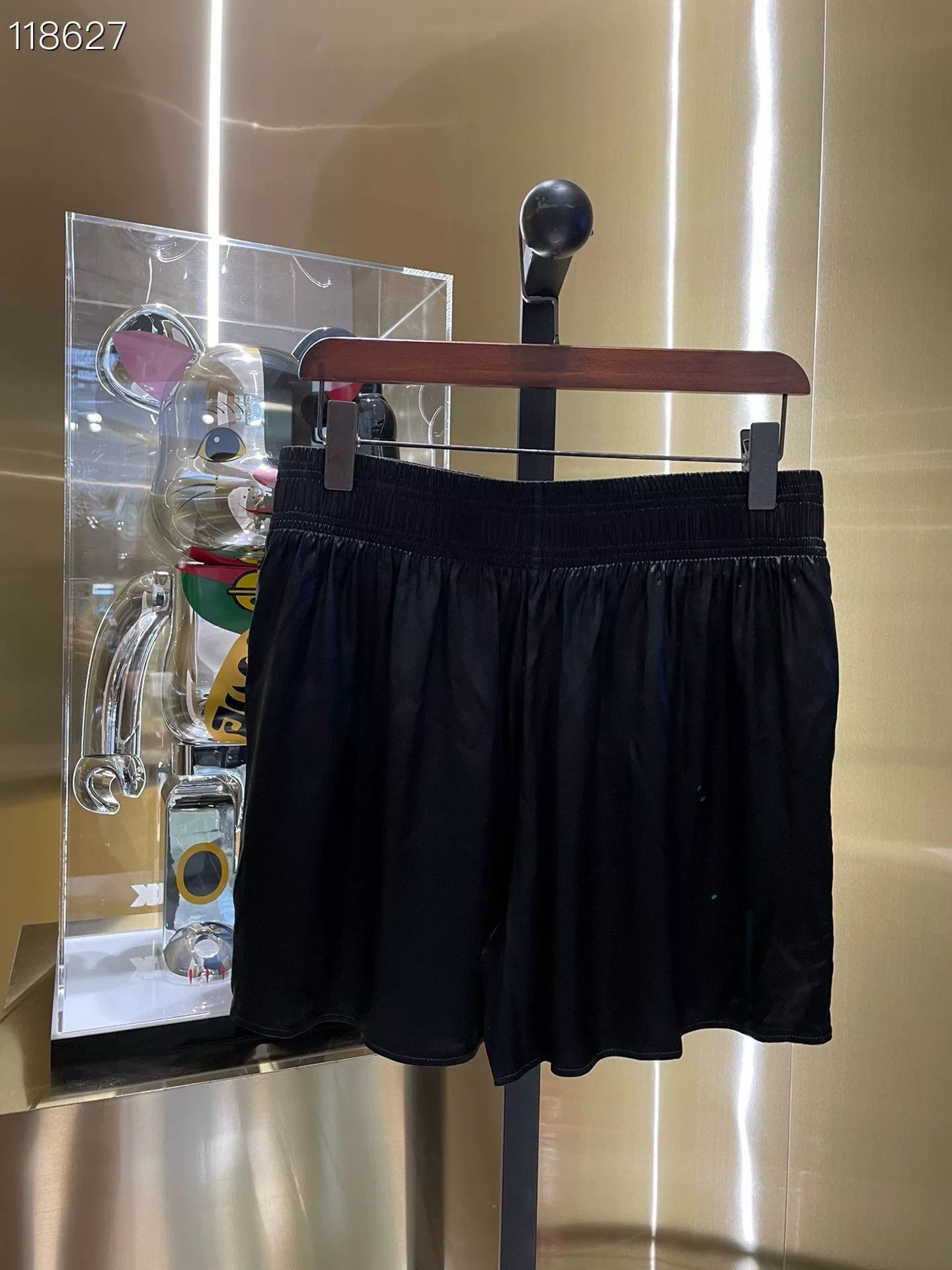 Celine Celine 2022 Black Silk Shorts Size 38" / US 16 / IT 52 - 2 Thumbnail