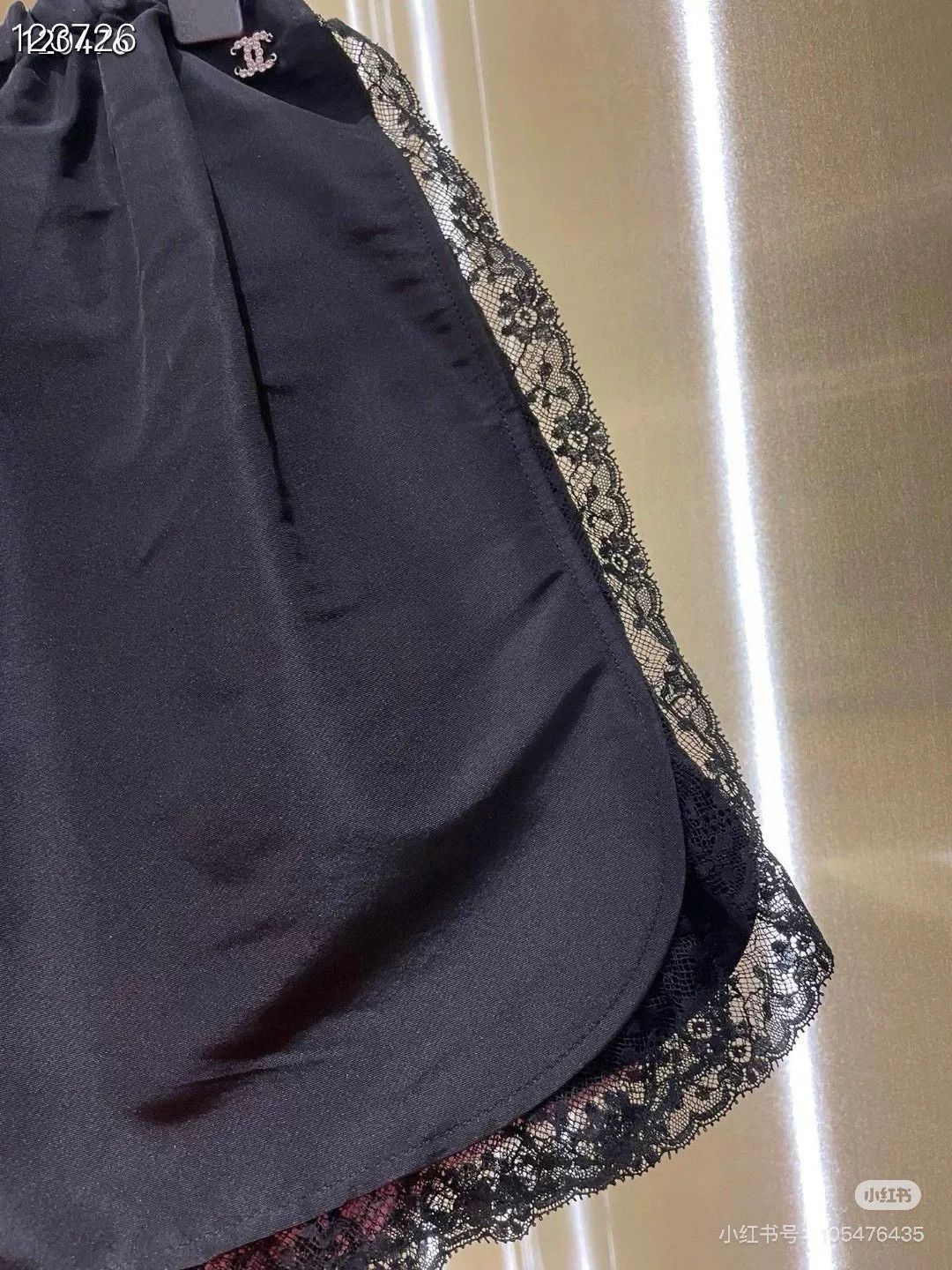 Chanel Chanel 2023 SS Black Lace Shorts Size 36" / US 14 / IT 50 - 5 Thumbnail