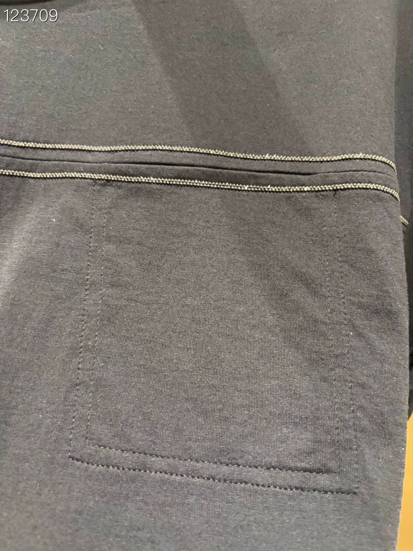 Brunello Cucinelli Brunello Cucinelli Short-Sleeve T-Shirt Size US L / EU 52-54 / 3 - 3 Thumbnail