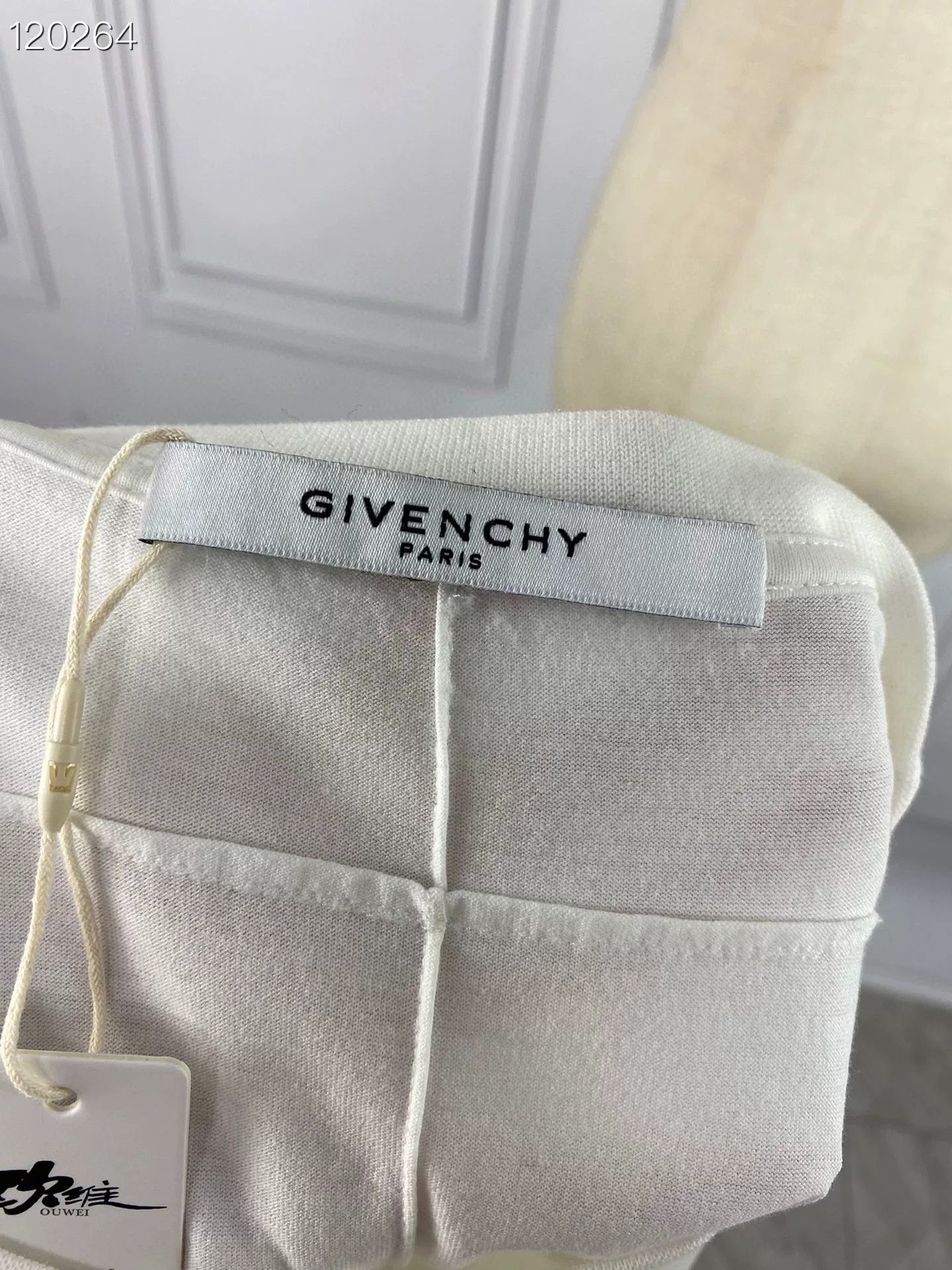 Givenchy Givenchy Angry Monkey Women's T-shirt Size M / US 6-8 / IT 42-44 - 5 Thumbnail