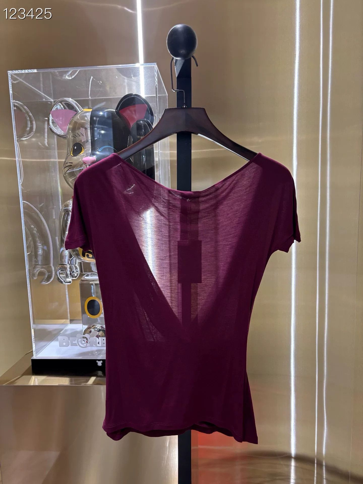 Gucci Gucci Red Short Sleeve Top M Size M / US 6-8 / IT 42-44 - 2 Thumbnail