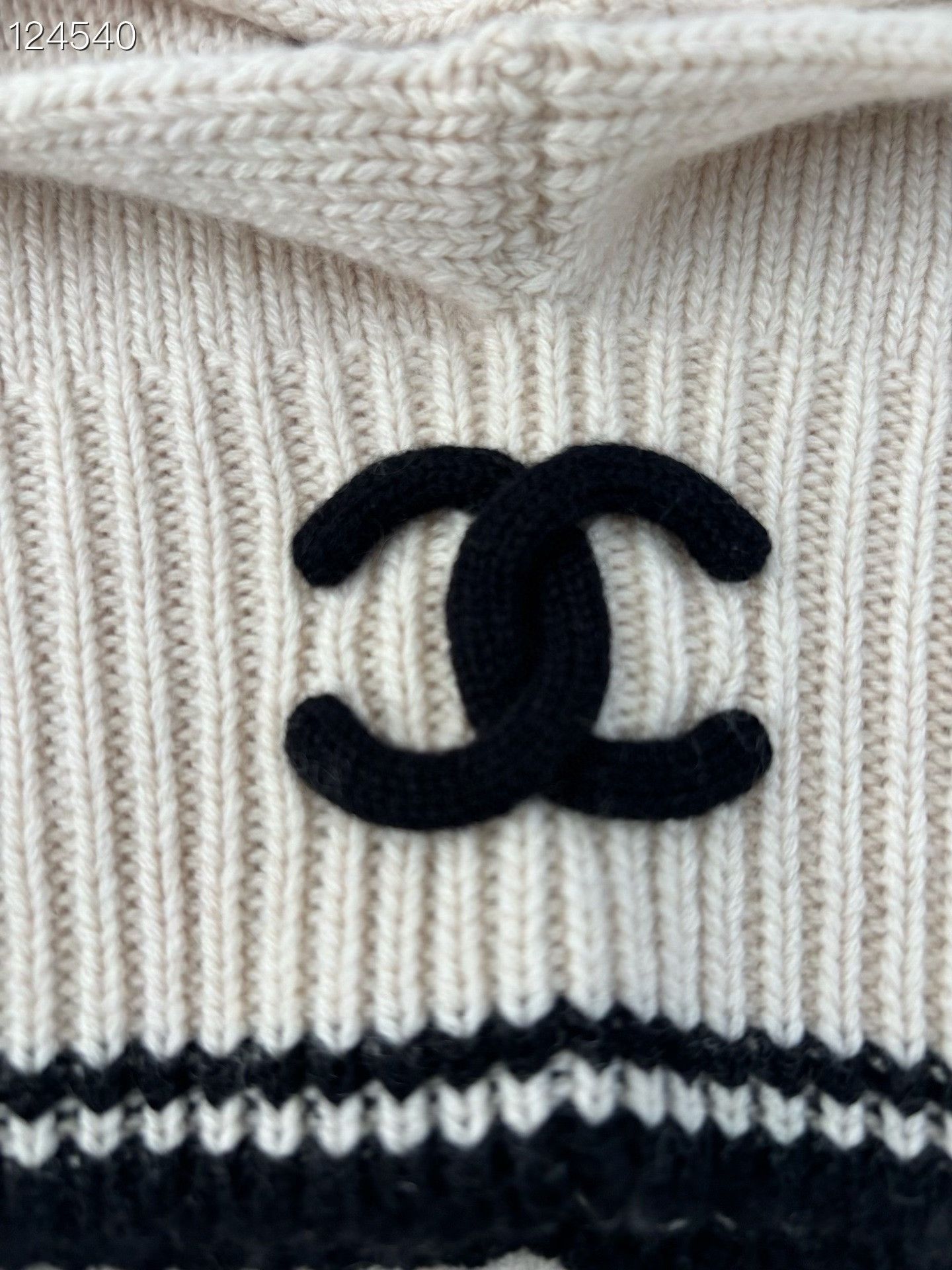 Chanel Chanel 25B Balaclava Size ONE SIZE - 3 Thumbnail