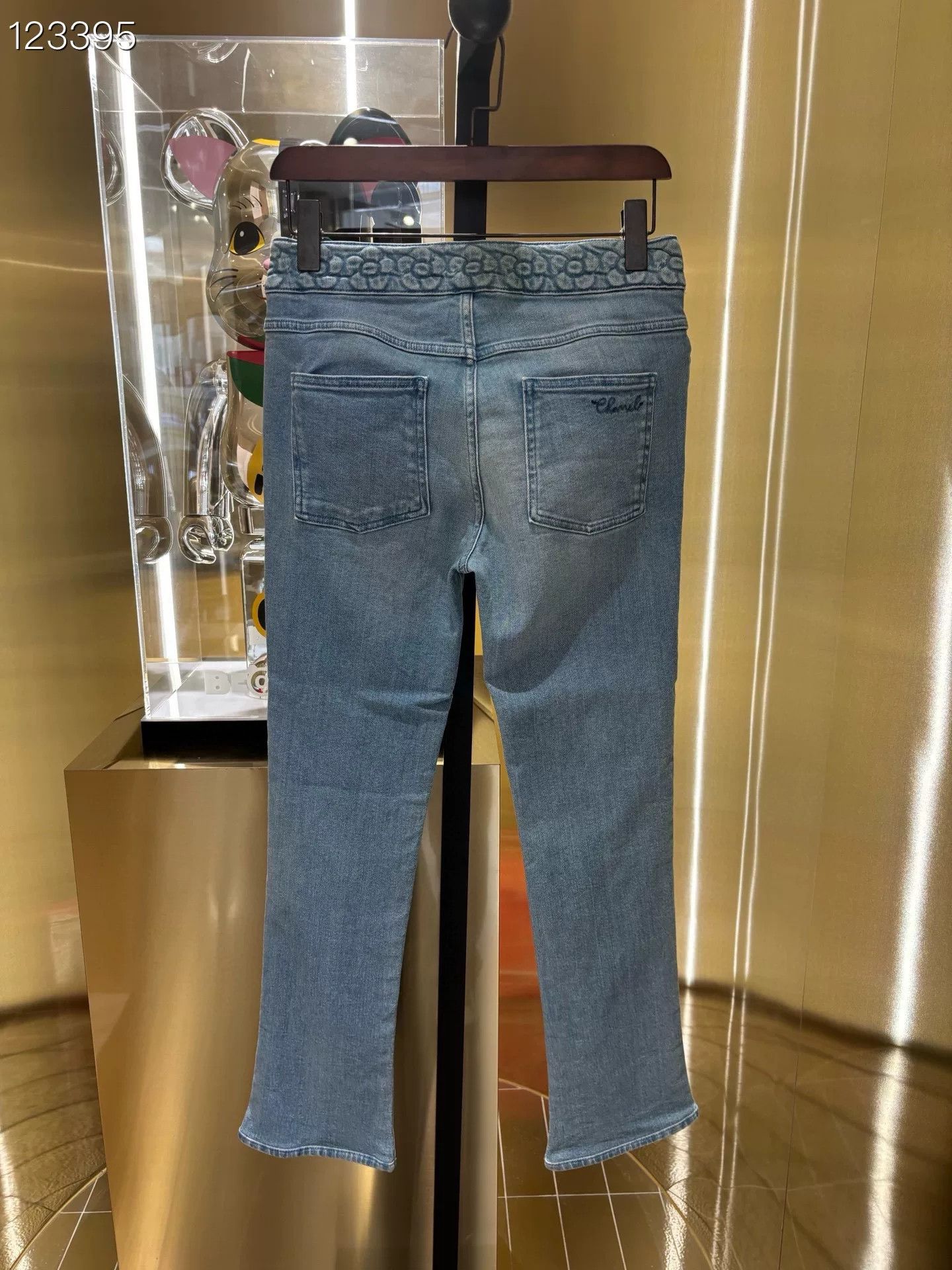 Chanel Chanel Light Straight-Leg Jeans Size 38 Size 38" / US 16 / IT 52 - 2 Thumbnail