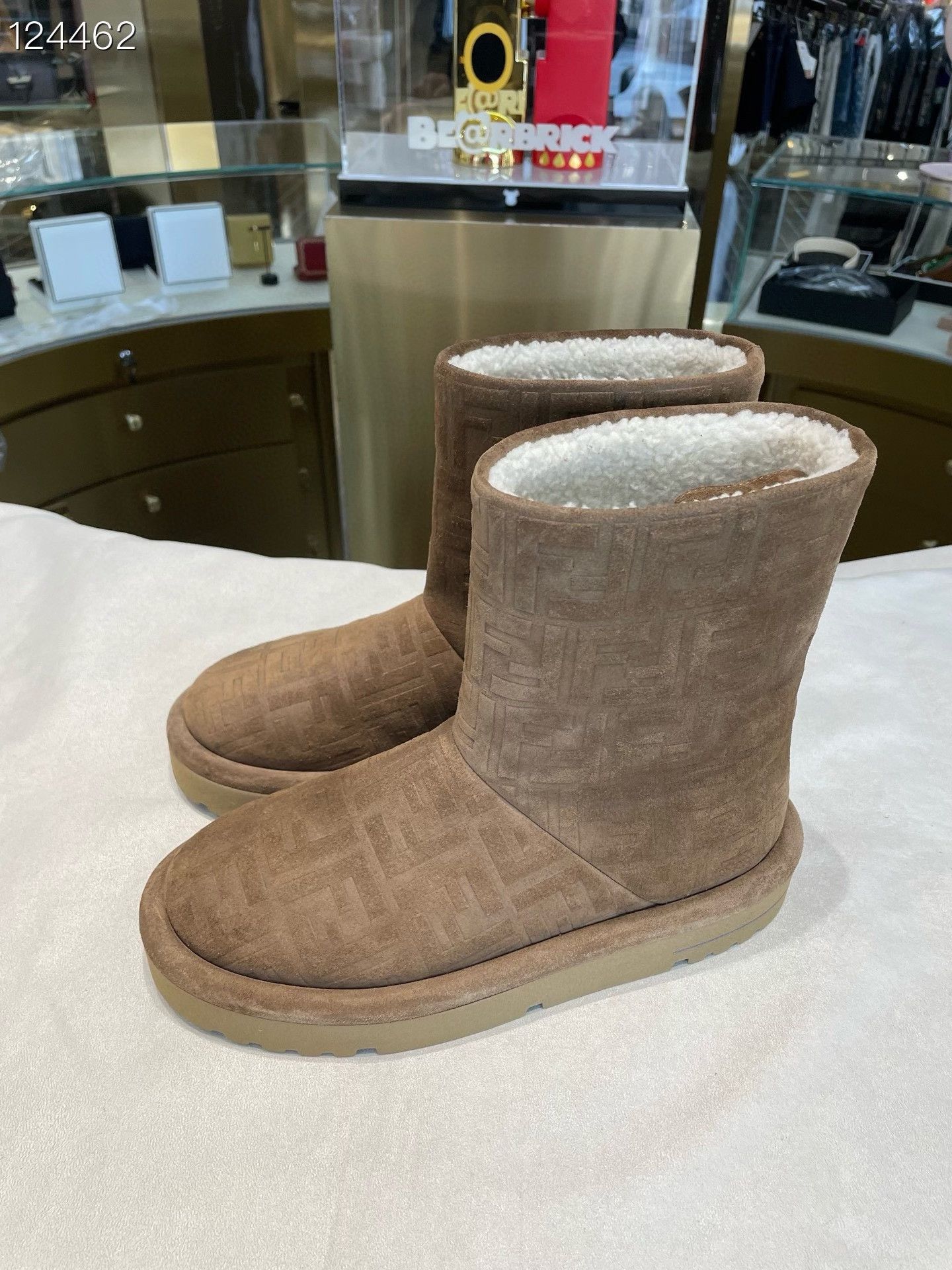 Fendi Fendi FW25 Suede FF Ankle Snow Boots Size US 7 / IT 37 - 2 Thumbnail