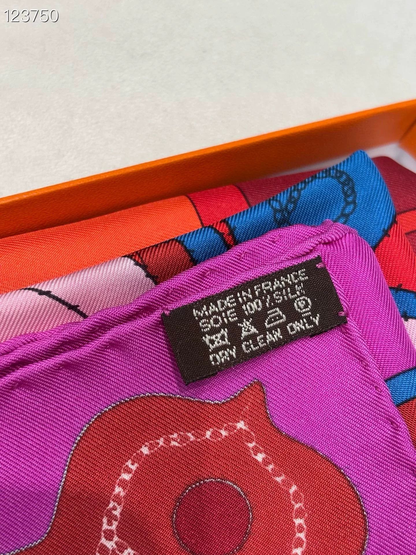 Hermes Hermès Pink Square Scarf Size ONE SIZE - 5 Thumbnail
