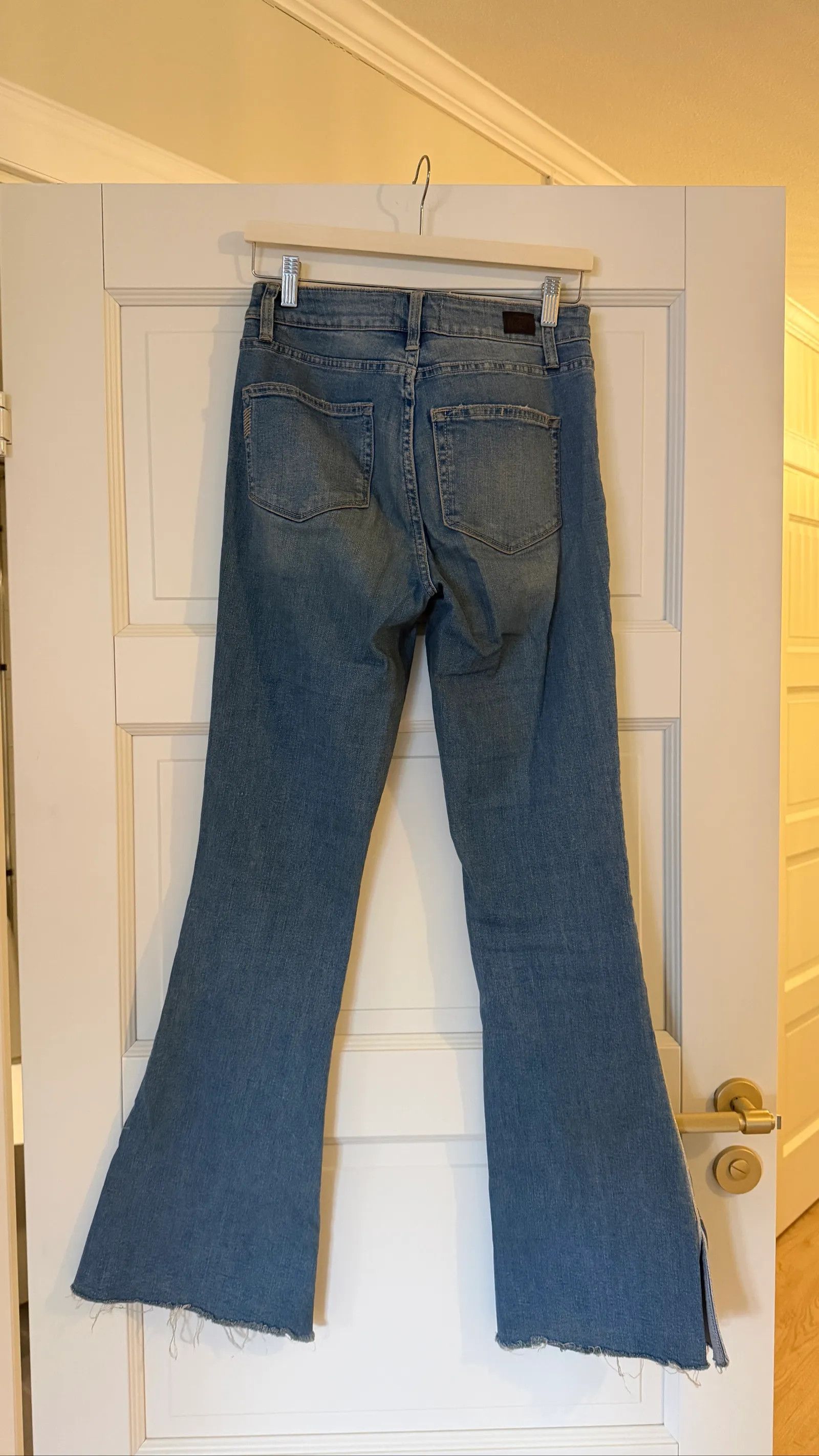 Paige Paige High Rise Lou Lou Jeans Size 28" / US 6 / IT 42 - 4 Thumbnail